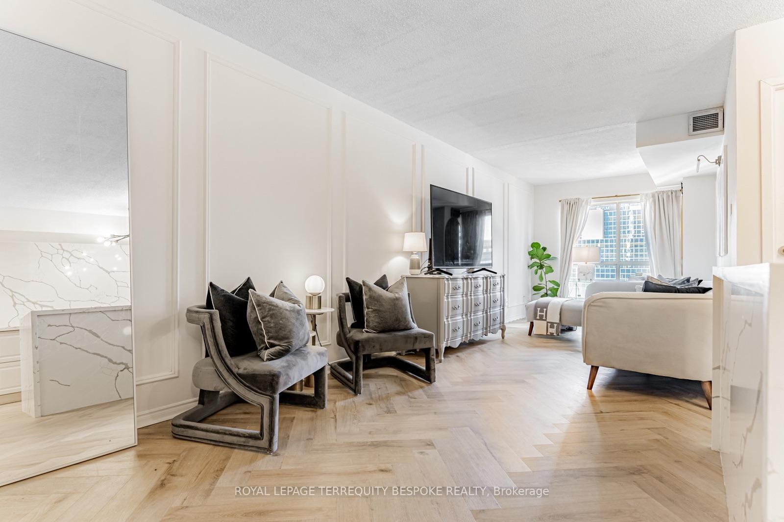 Photo 15 of Unit 1107, 25 The Esplanade, Toronto, Waterfront Communities — HOMEH