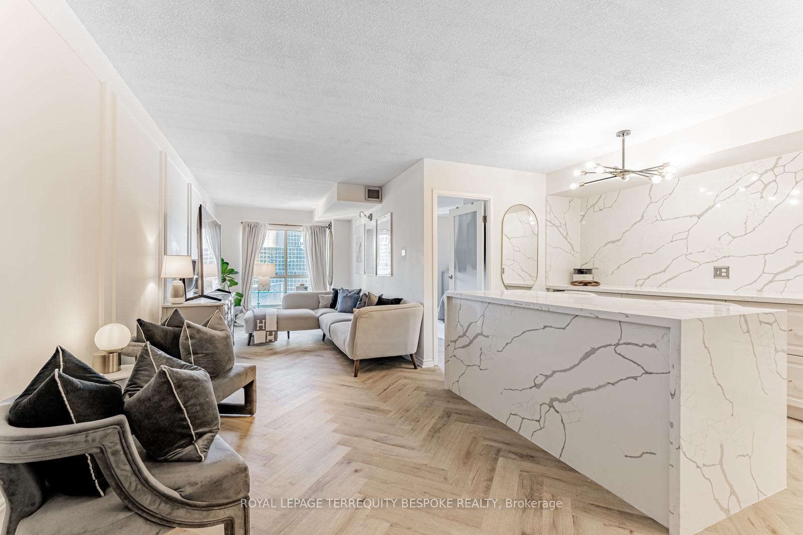 Photo 16 of Unit 1107, 25 The Esplanade, Toronto, Waterfront Communities — HOMEH
