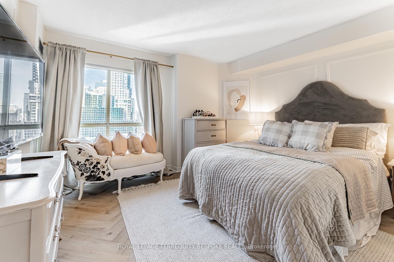 Photo 22 of Unit 1107, 25 The Esplanade, Toronto, Waterfront Communities — HOMEH