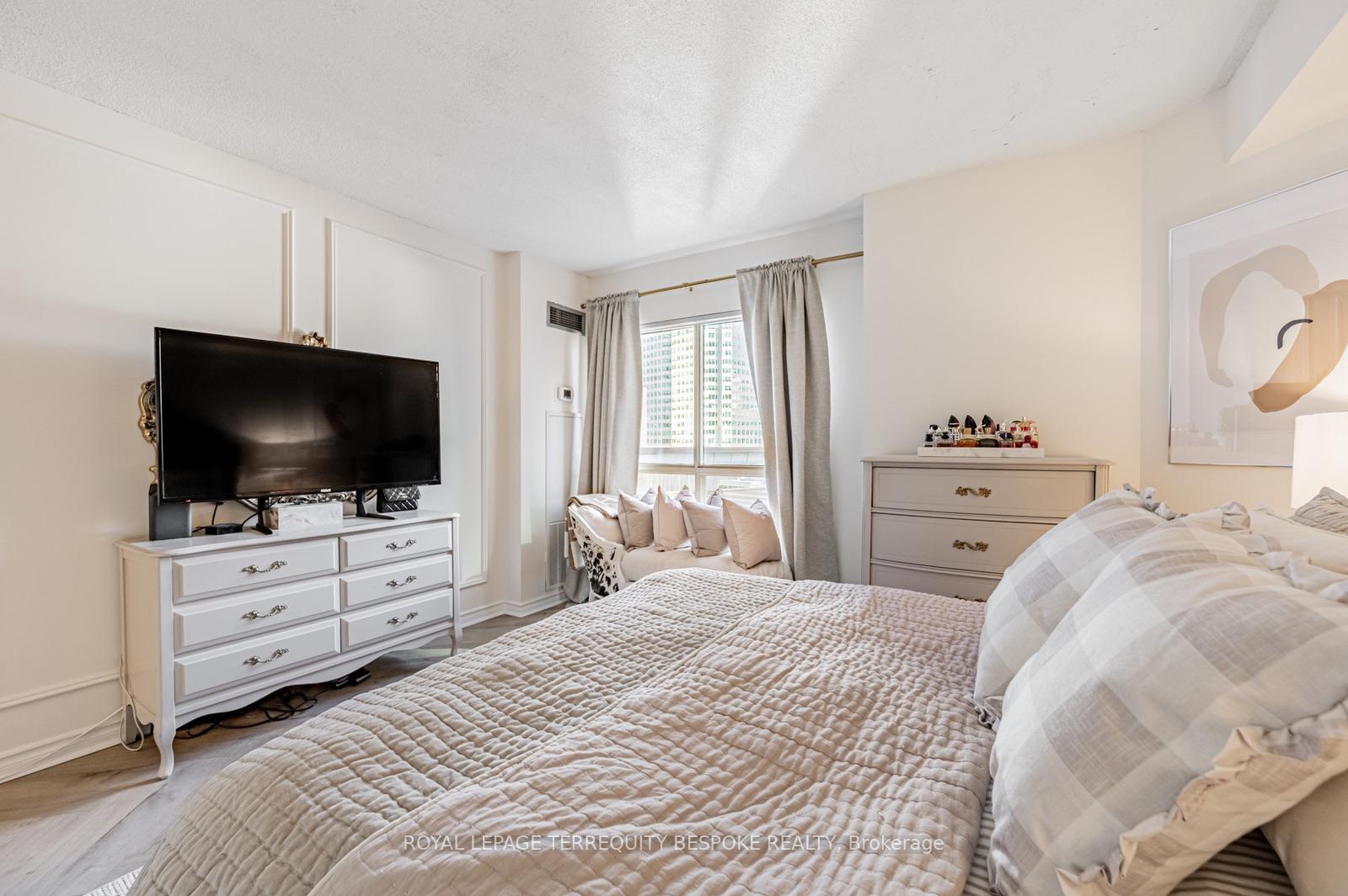 Photo 25 of Unit 1107, 25 The Esplanade, Toronto, Waterfront Communities — HOMEH