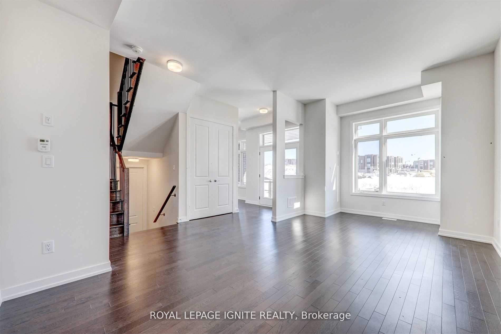Photo 9 of 56 Rustle Woods Avenue, Markham, Cornell — HOMEH