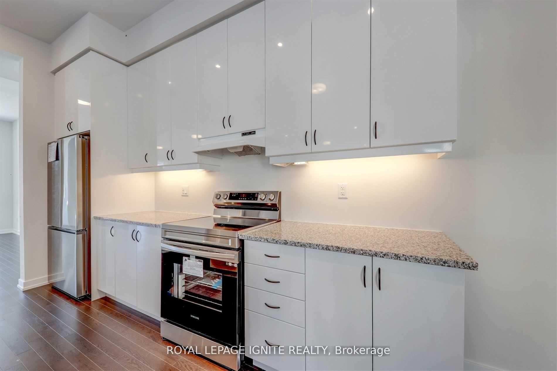Photo 13 of 56 Rustle Woods Avenue, Markham, Cornell — HOMEH