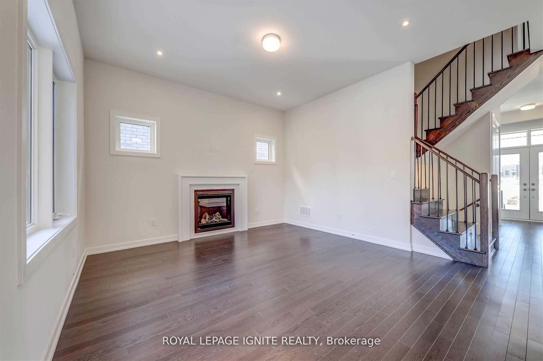 Photo 15 of 56 Rustle Woods Avenue, Markham, Cornell — HOMEH