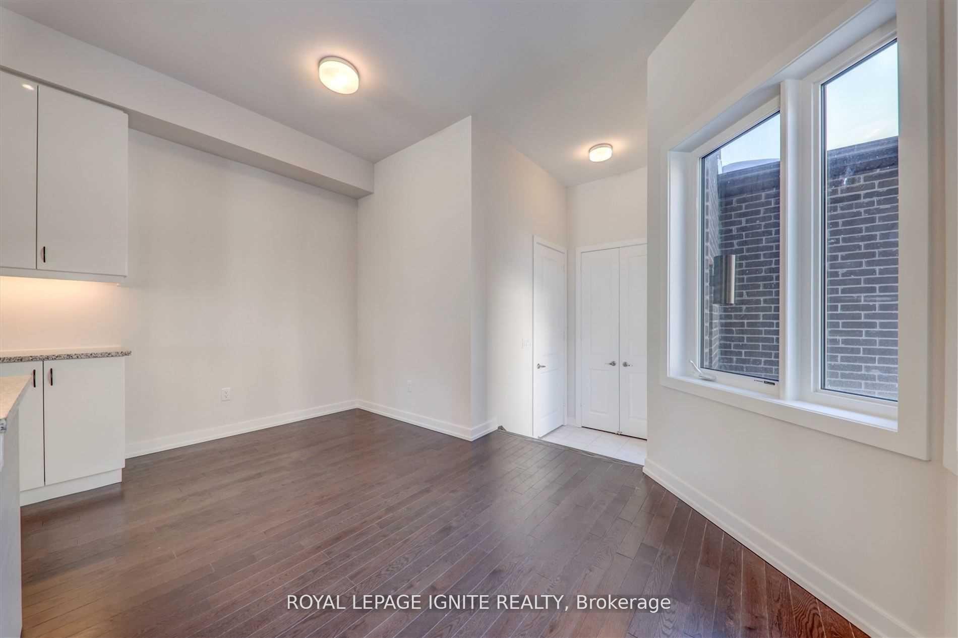 Photo 18 of 56 Rustle Woods Avenue, Markham, Cornell — HOMEH