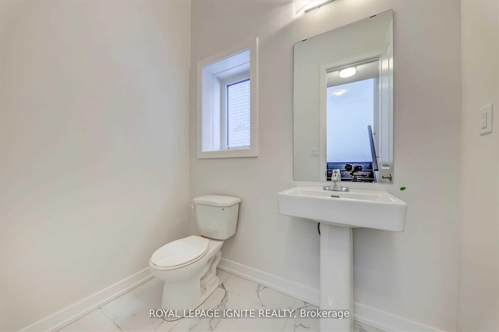 Photo 19 of 56 Rustle Woods Avenue, Markham, Cornell — HOMEH