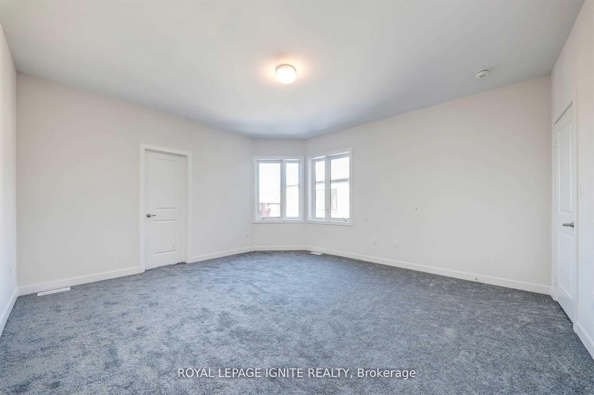 Photo 24 of 56 Rustle Woods Avenue, Markham, Cornell — HOMEH
