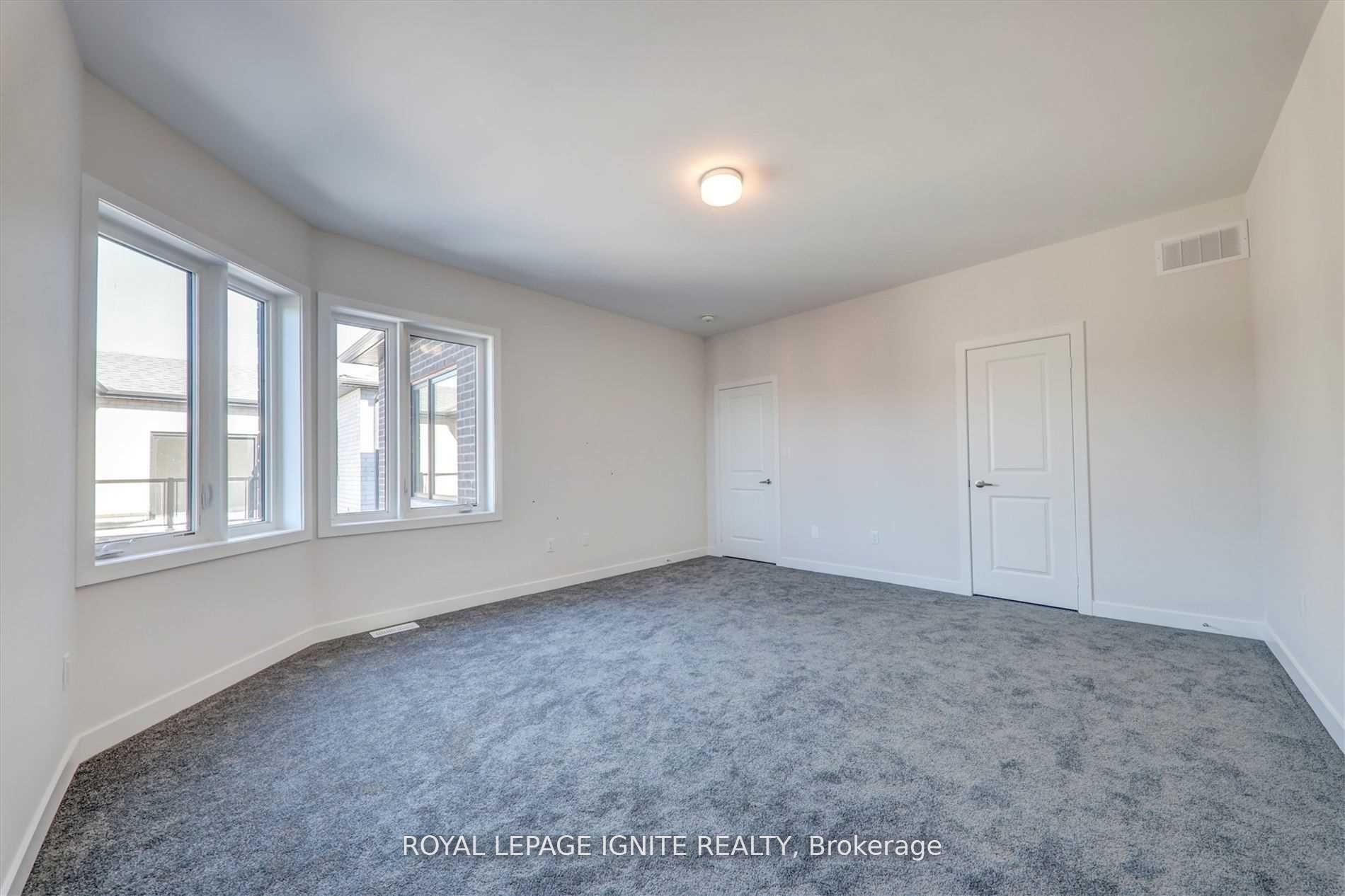 Photo 25 of 56 Rustle Woods Avenue, Markham, Cornell — HOMEH
