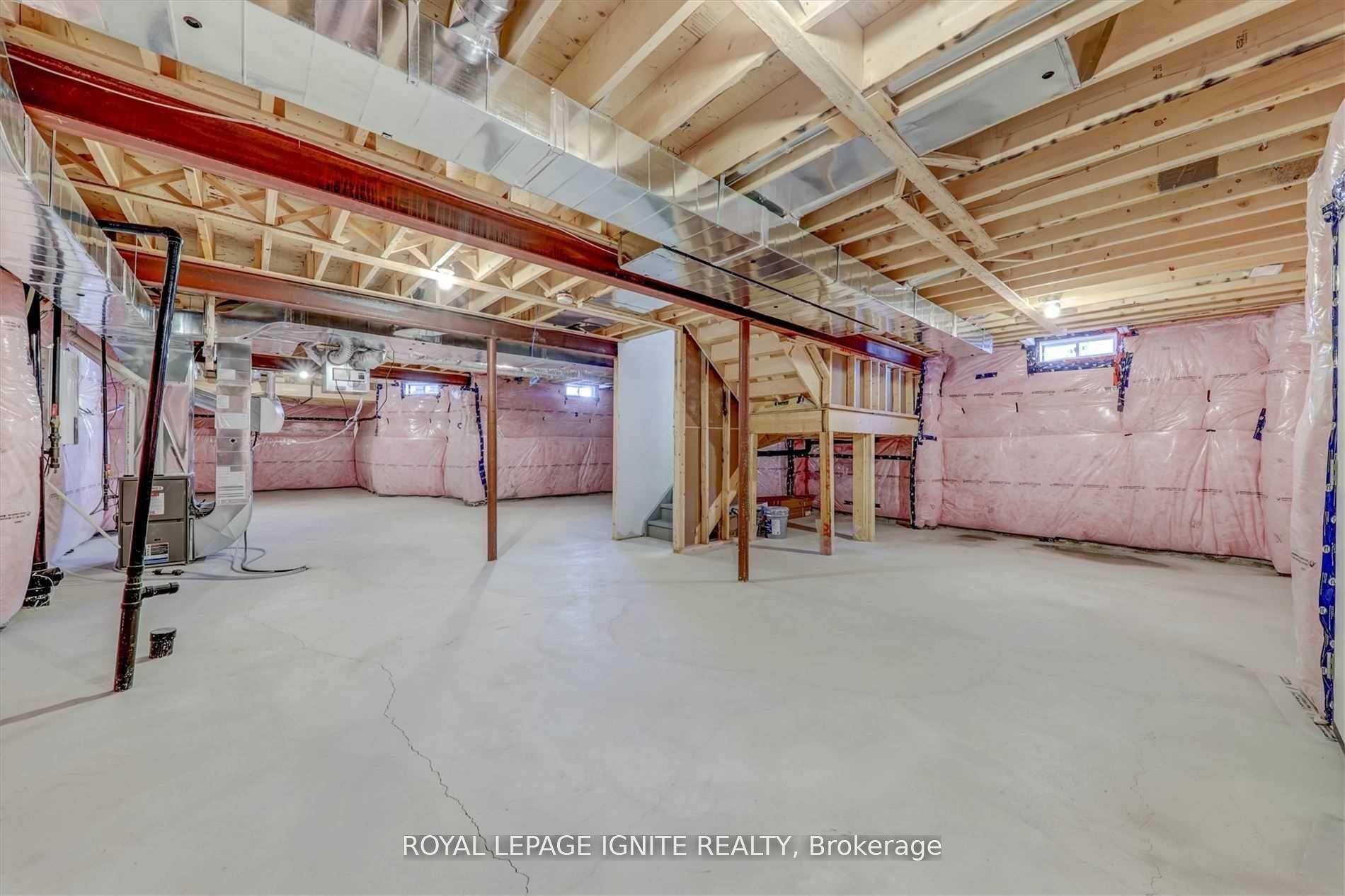 Photo 36 of 56 Rustle Woods Avenue, Markham, Cornell — HOMEH