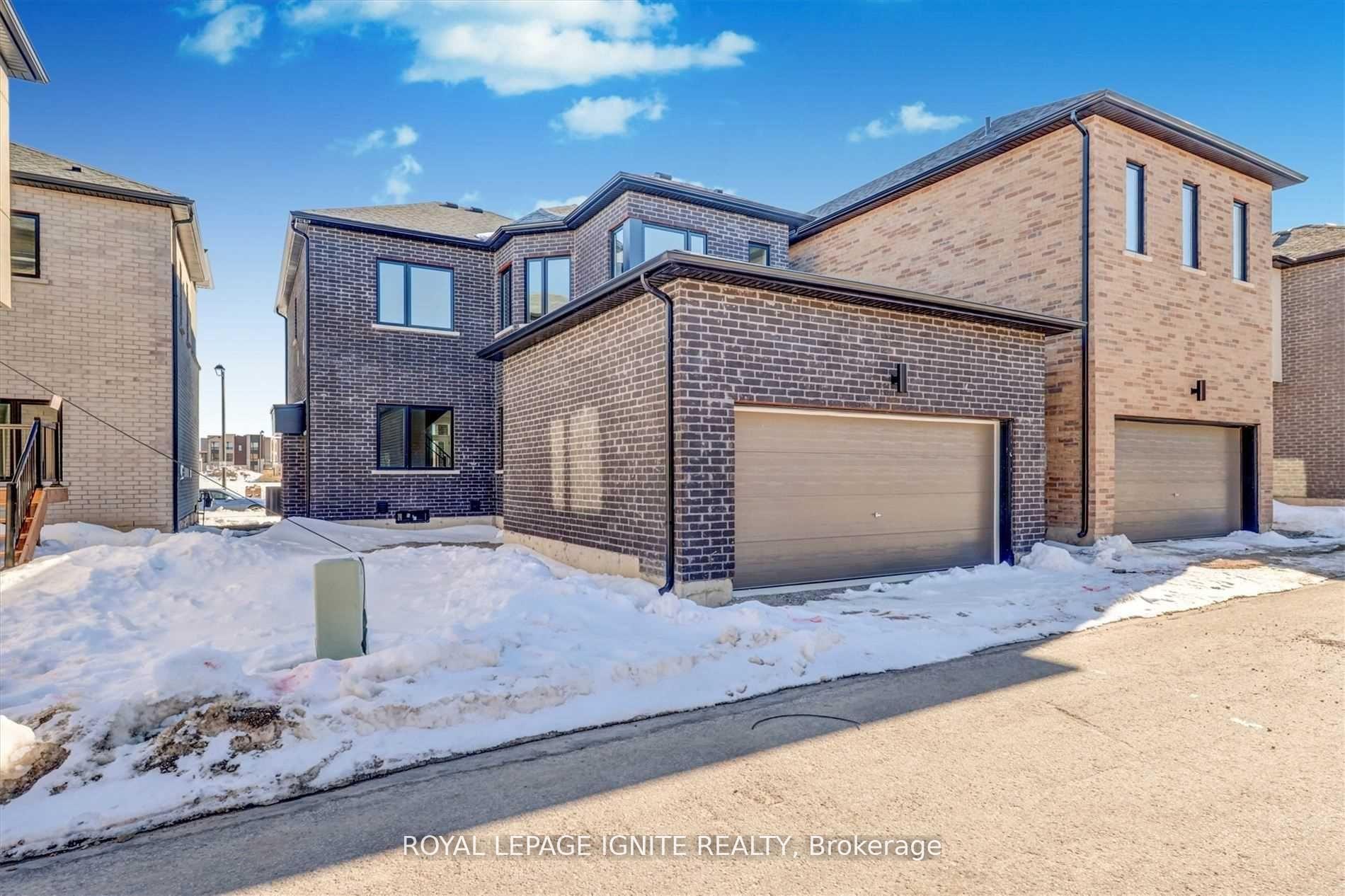 Photo 37 of 56 Rustle Woods Avenue, Markham, Cornell — HOMEH