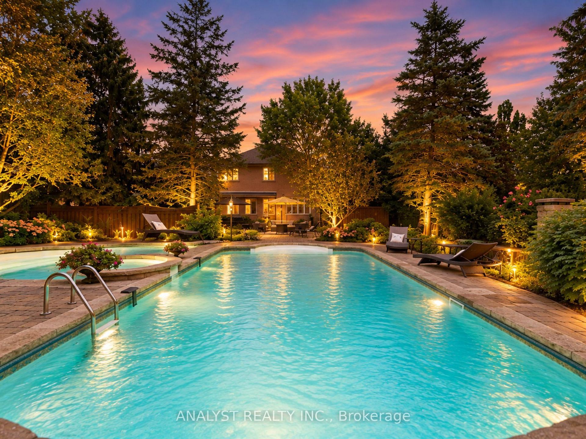 Photo 5 of 21 Capner Court, Vaughan, Kleinburg — HOMEH
