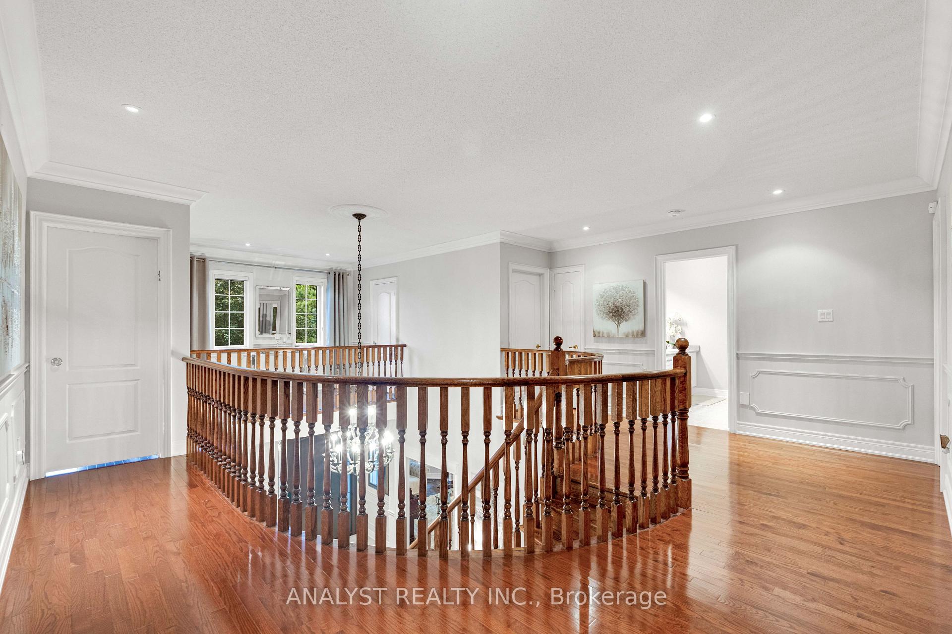 Photo 20 of 21 Capner Court, Vaughan, Kleinburg — HOMEH