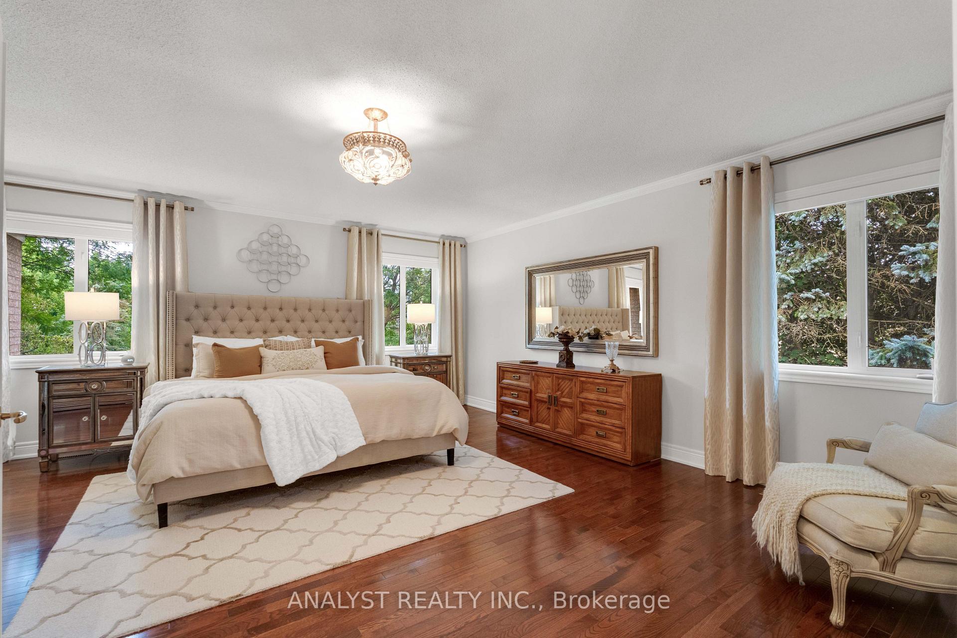 Photo 21 of 21 Capner Court, Vaughan, Kleinburg — HOMEH