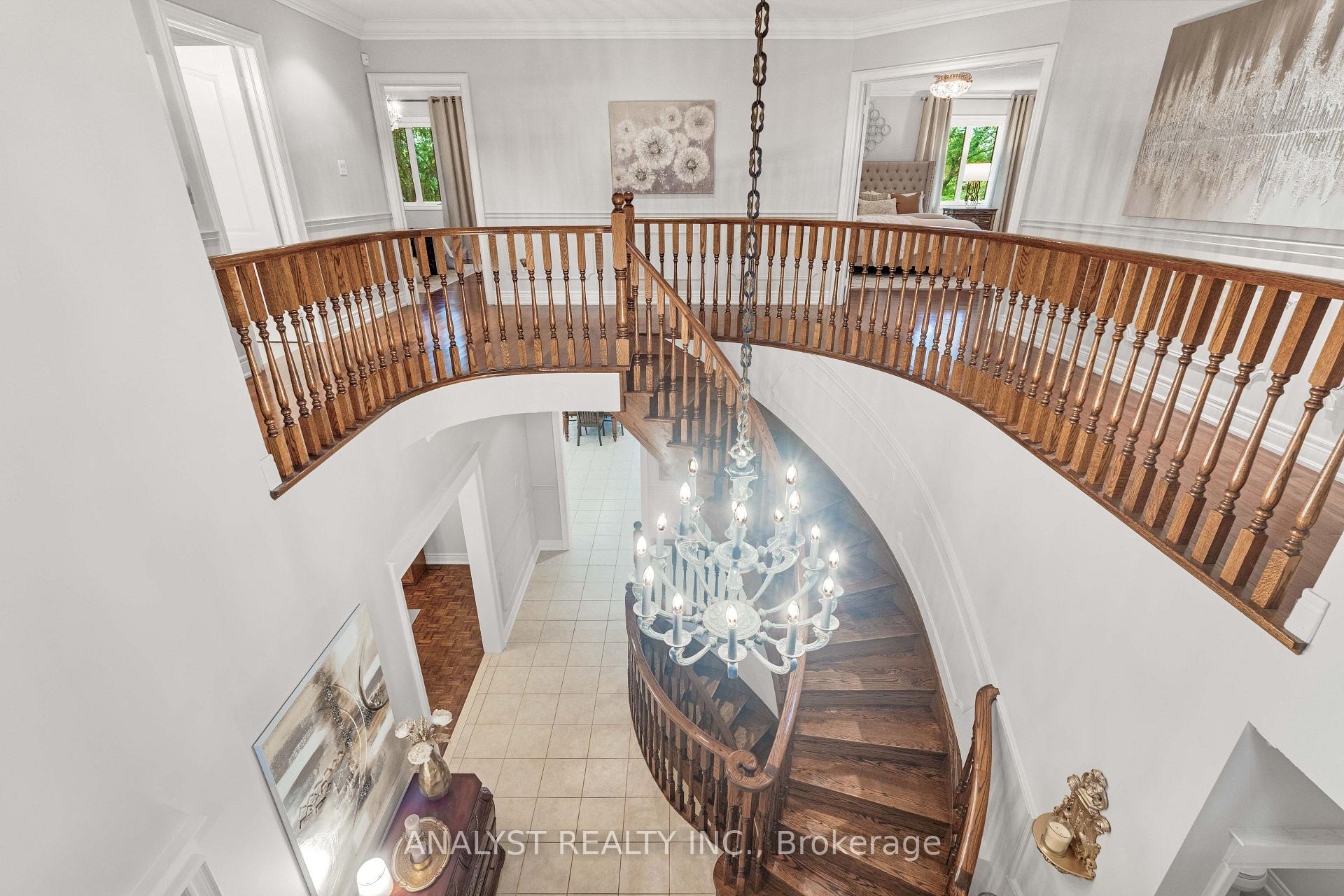 Photo 30 of 21 Capner Court, Vaughan, Kleinburg — HOMEH