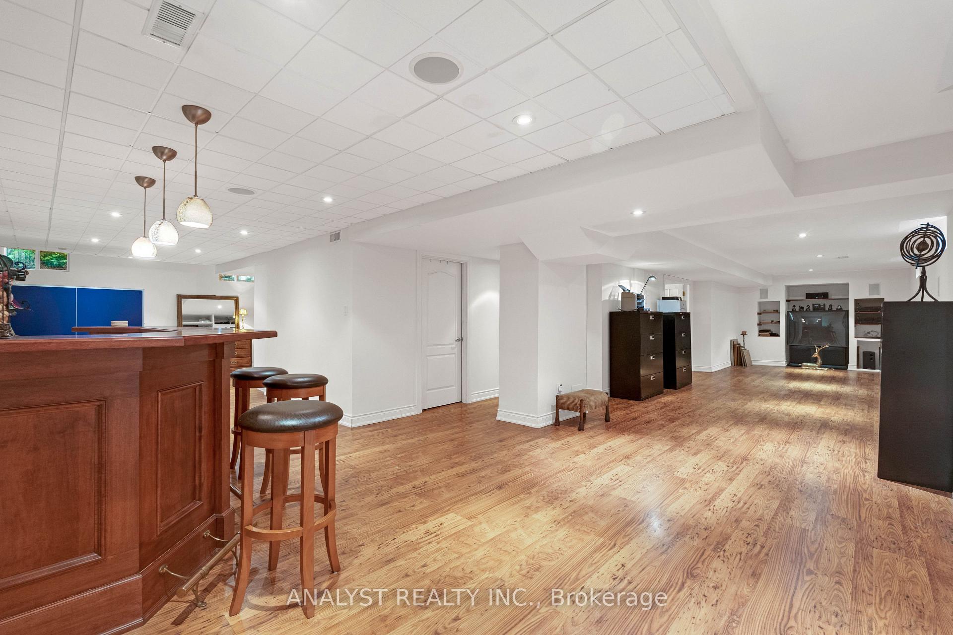 Photo 34 of 21 Capner Court, Vaughan, Kleinburg — HOMEH
