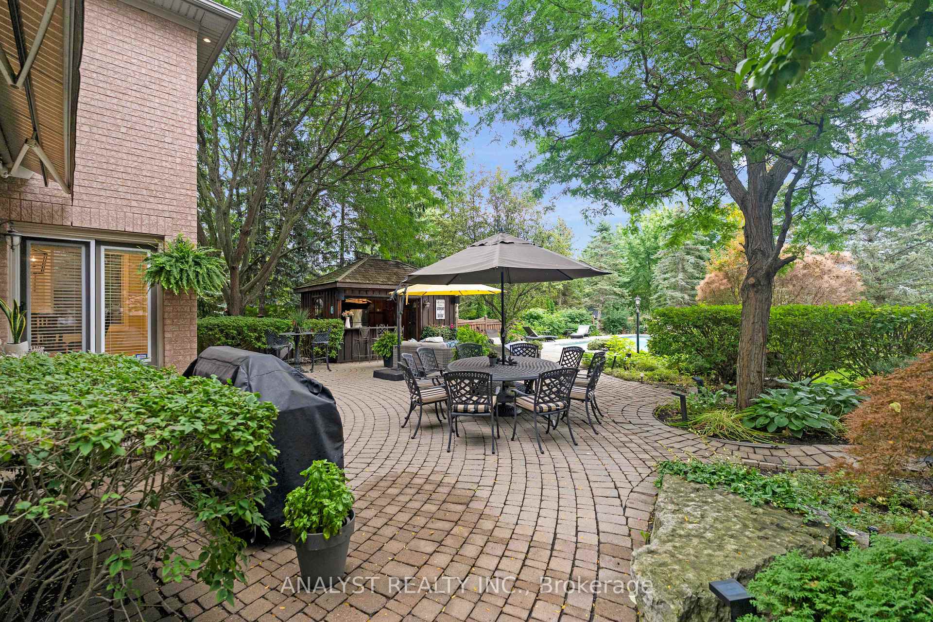 Photo 40 of 21 Capner Court, Vaughan, Kleinburg — HOMEH
