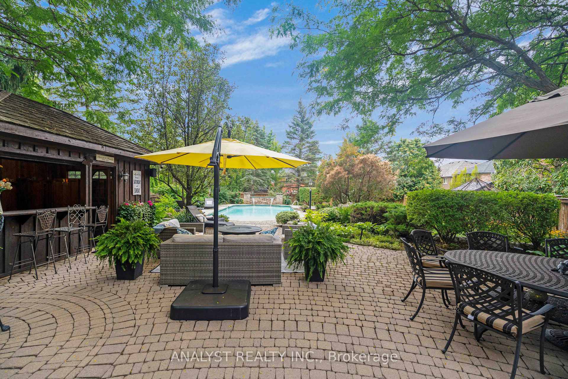 Photo 41 of 21 Capner Court, Vaughan, Kleinburg — HOMEH