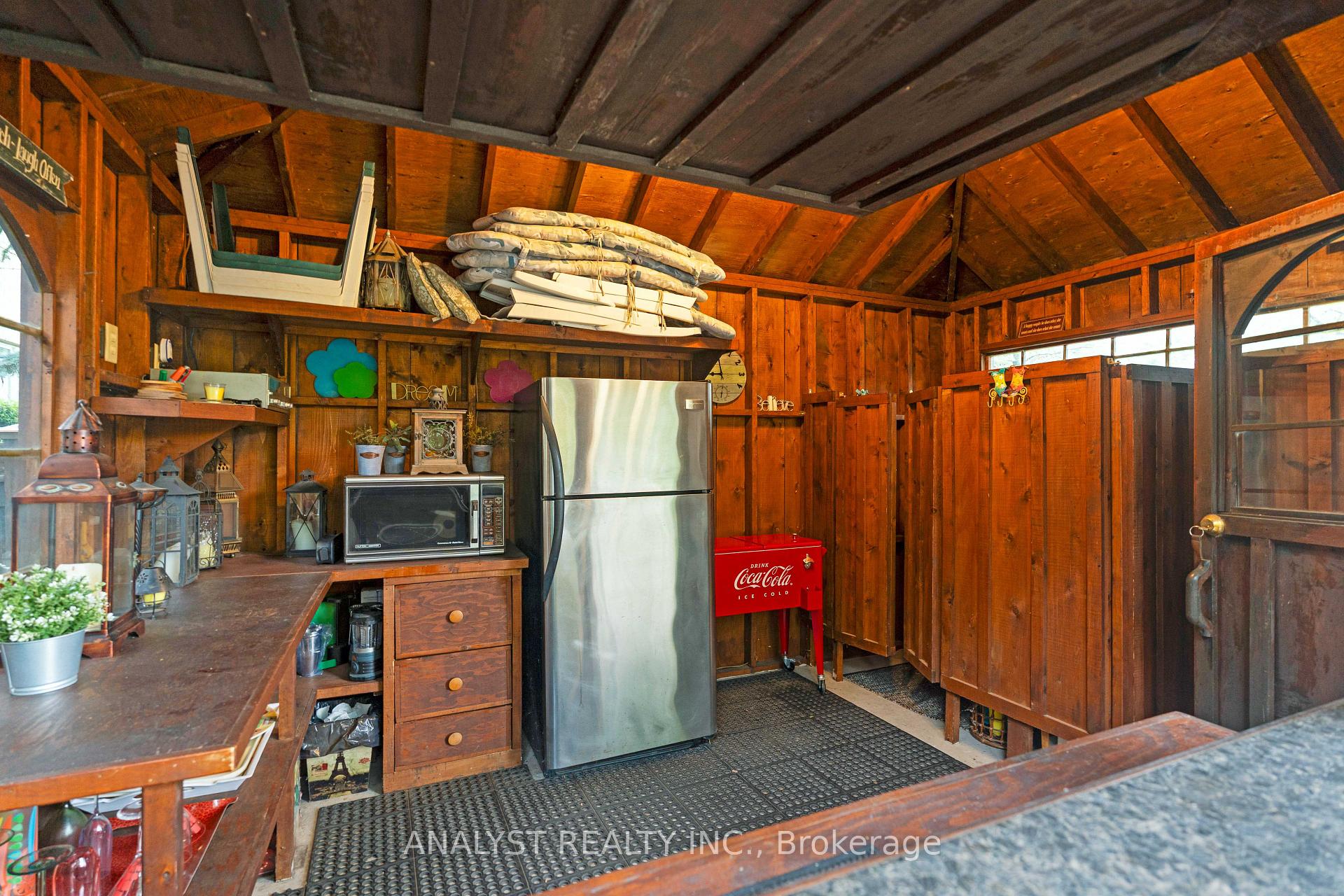 Photo 44 of 21 Capner Court, Vaughan, Kleinburg — HOMEH
