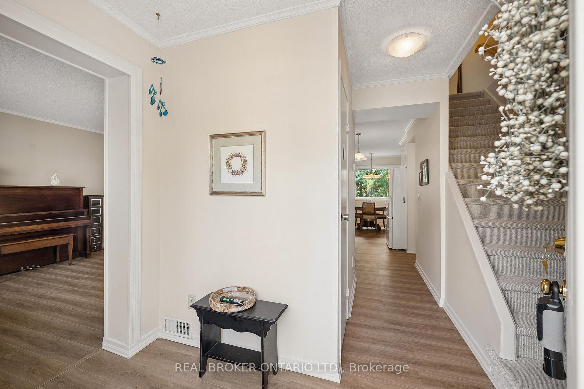 Photo 3 of Unit 114, 30 Green Valley Drive, Kitchener, Pioneer Park — HOMEH
