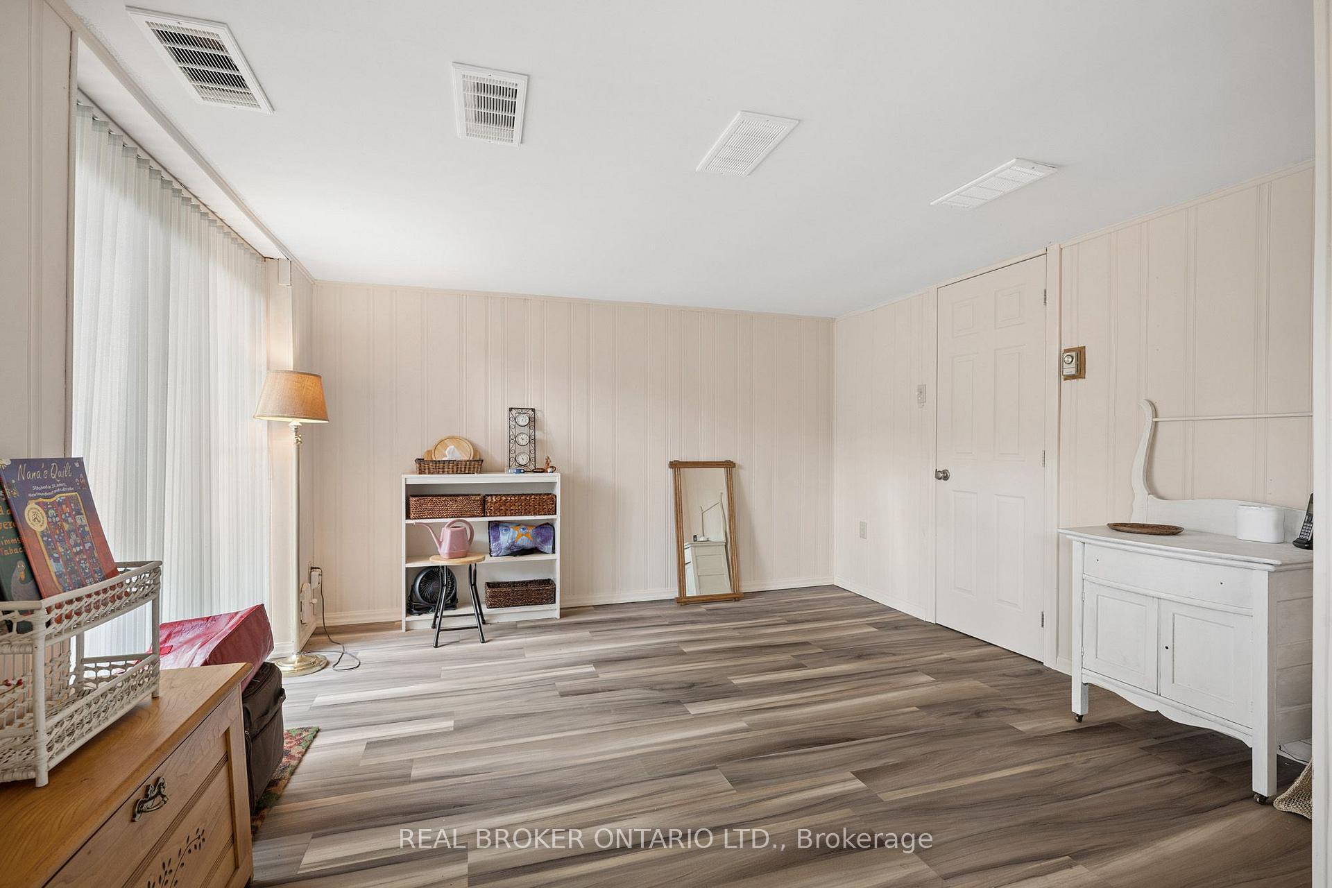 Photo 19 of Unit 114, 30 Green Valley Drive, Kitchener, Pioneer Park — HOMEH