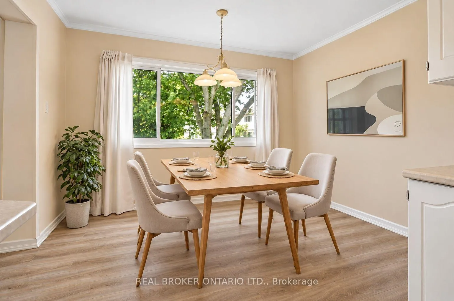 Photo 7 of Unit 114, 30 Green Valley Drive, Kitchener, Pioneer Park — HOMEH