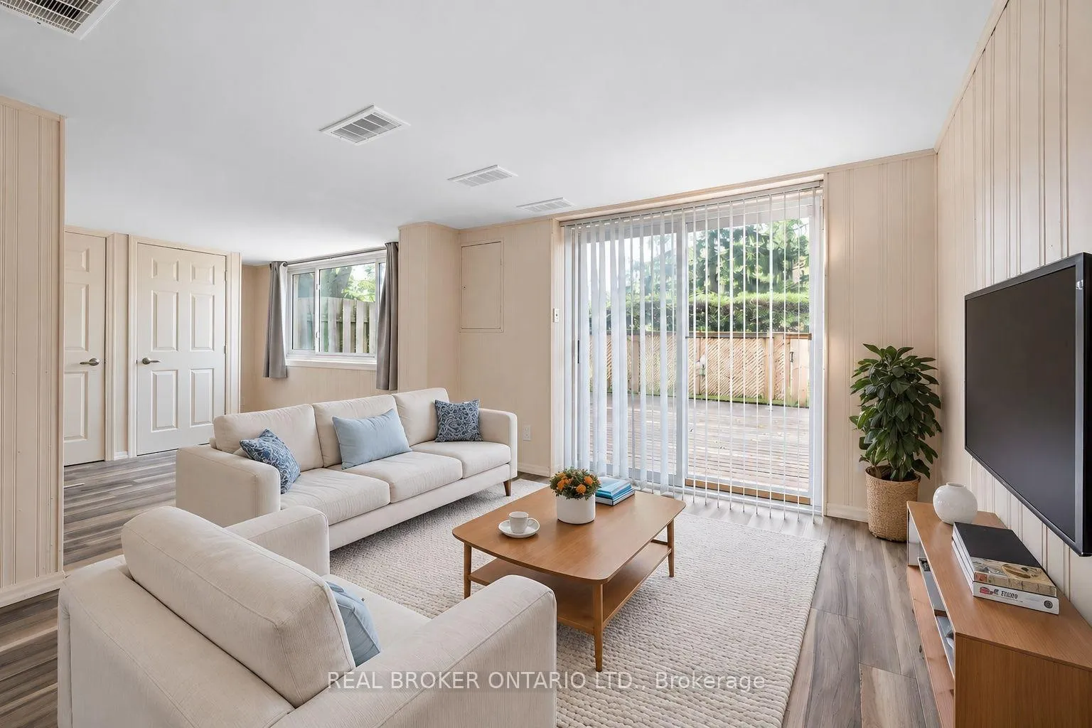 Photo 16 of Unit 114, 30 Green Valley Drive, Kitchener, Pioneer Park — HOMEH