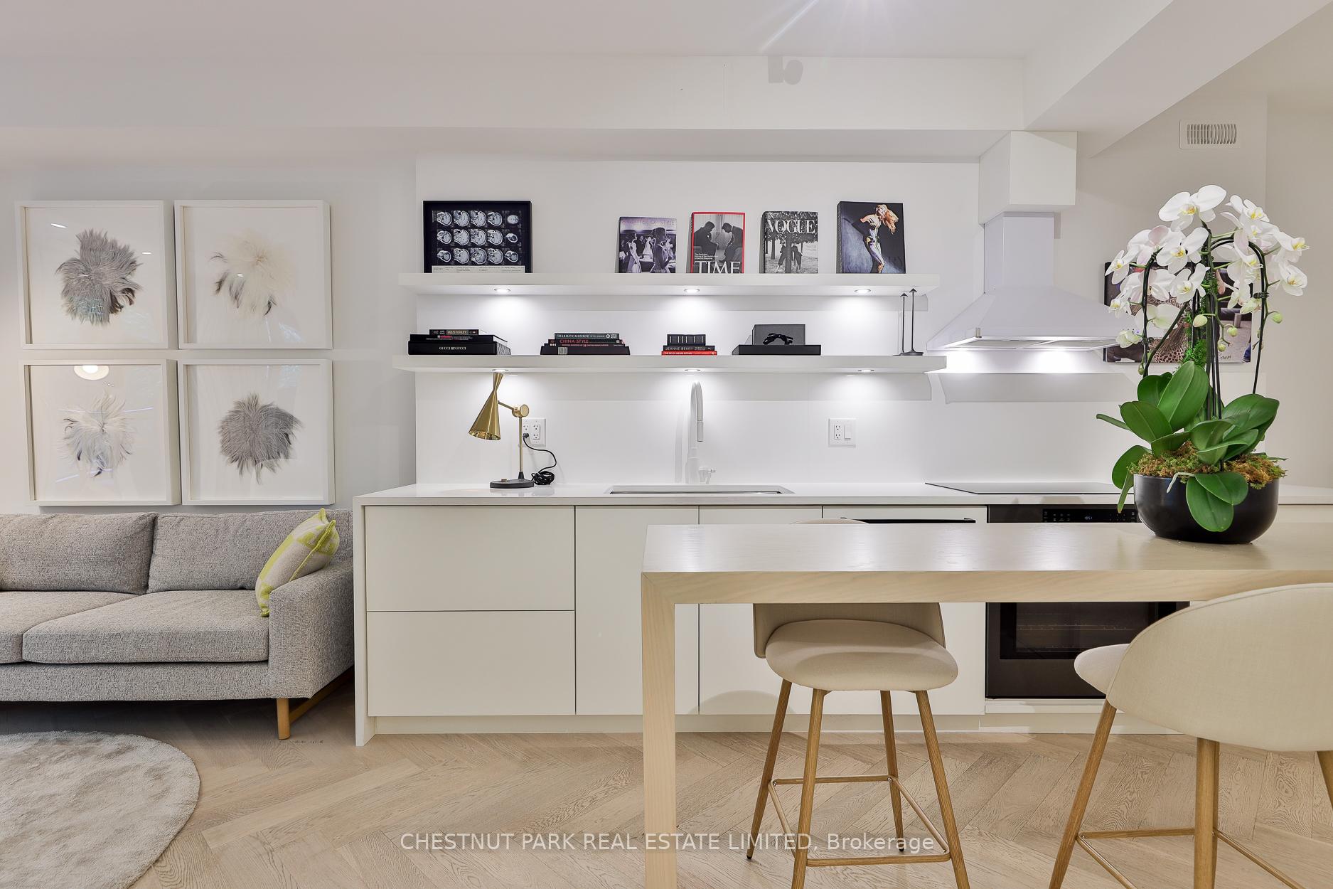 Photo 5 of Unit 201, 25 Scrivener Square, Toronto, Rosedale-Moore Park — HOMEH