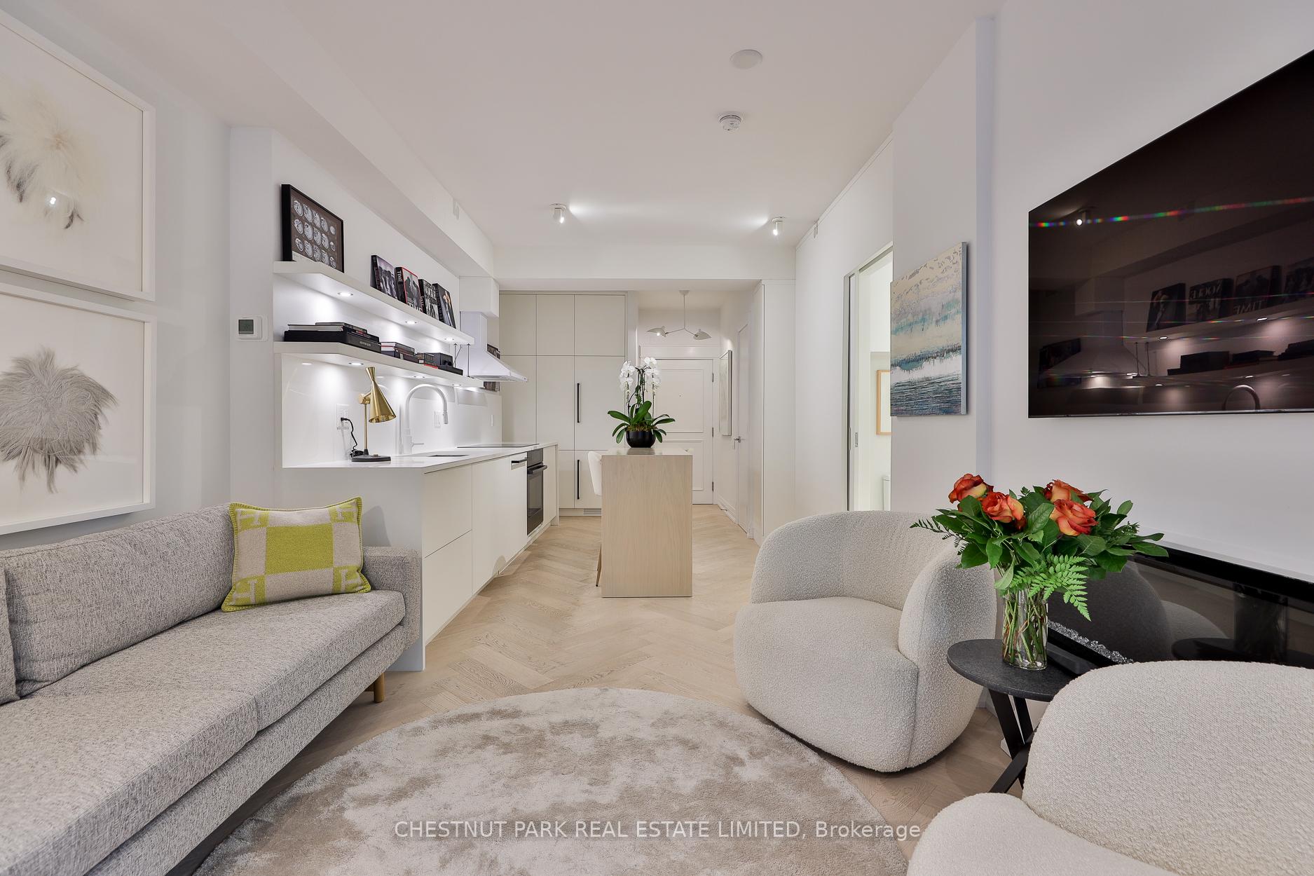 Photo 8 of Unit 201, 25 Scrivener Square, Toronto, Rosedale-Moore Park — HOMEH