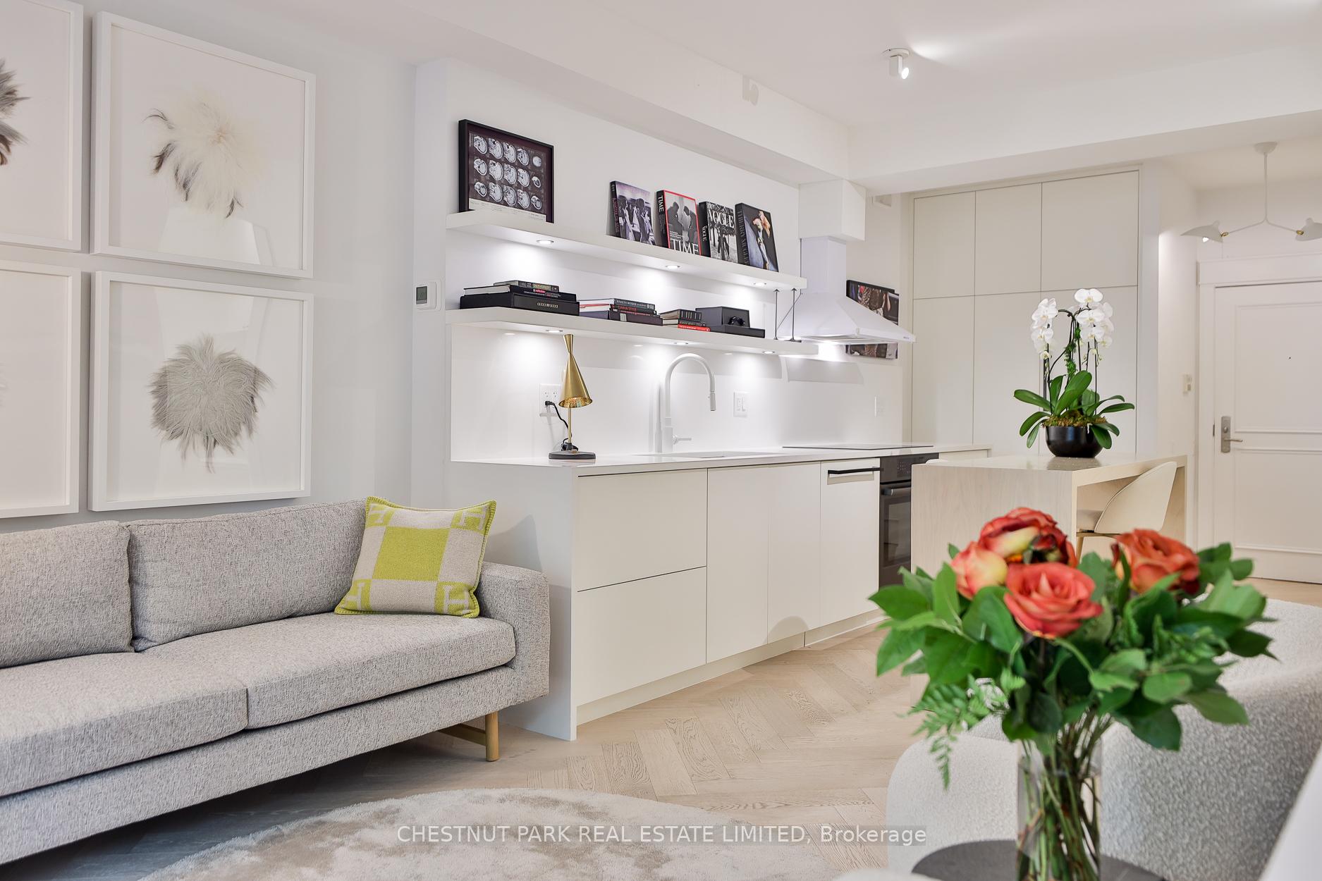 Photo 9 of Unit 201, 25 Scrivener Square, Toronto, Rosedale-Moore Park — HOMEH