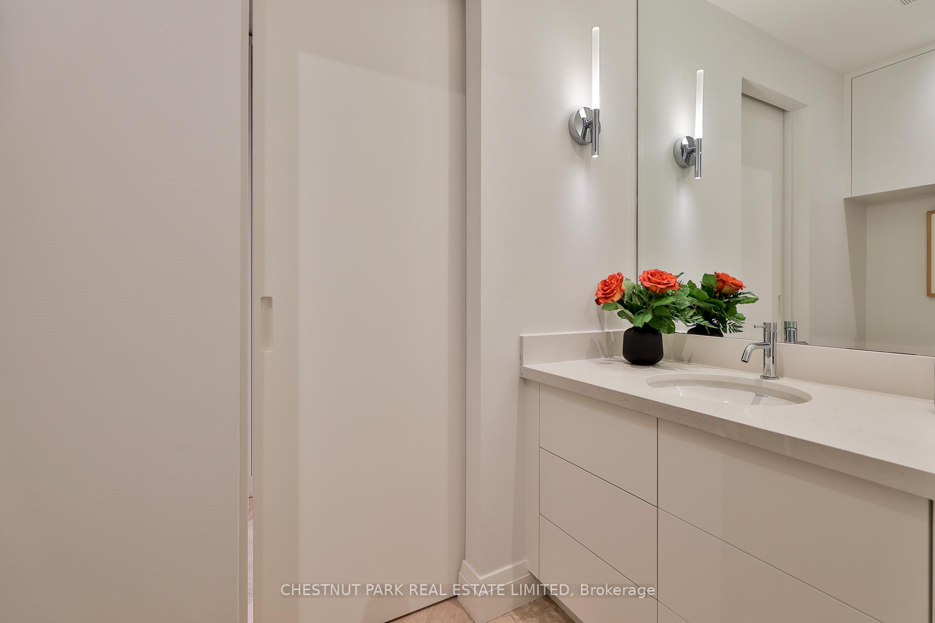 Photo 15 of Unit 201, 25 Scrivener Square, Toronto, Rosedale-Moore Park — HOMEH