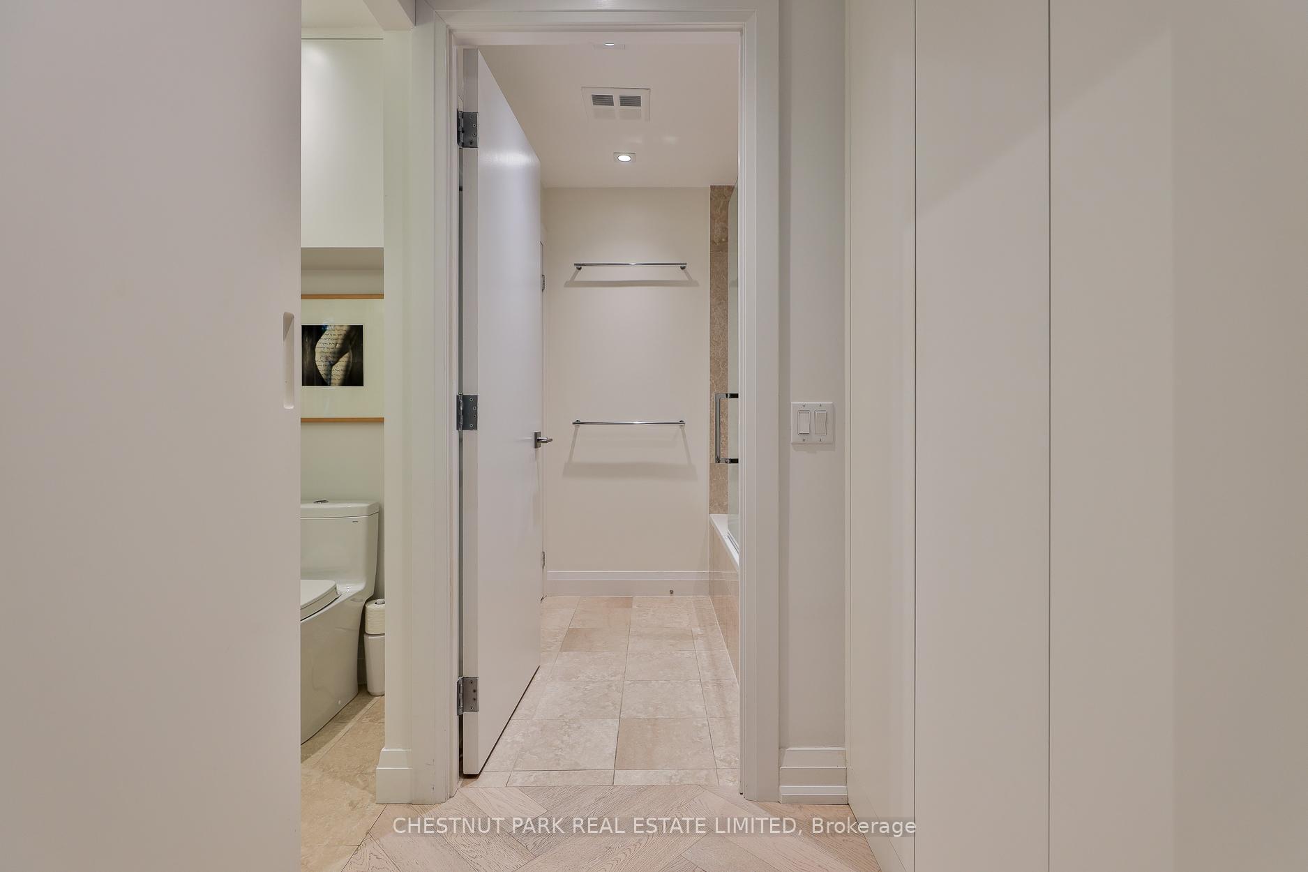 Photo 17 of Unit 201, 25 Scrivener Square, Toronto, Rosedale-Moore Park — HOMEH