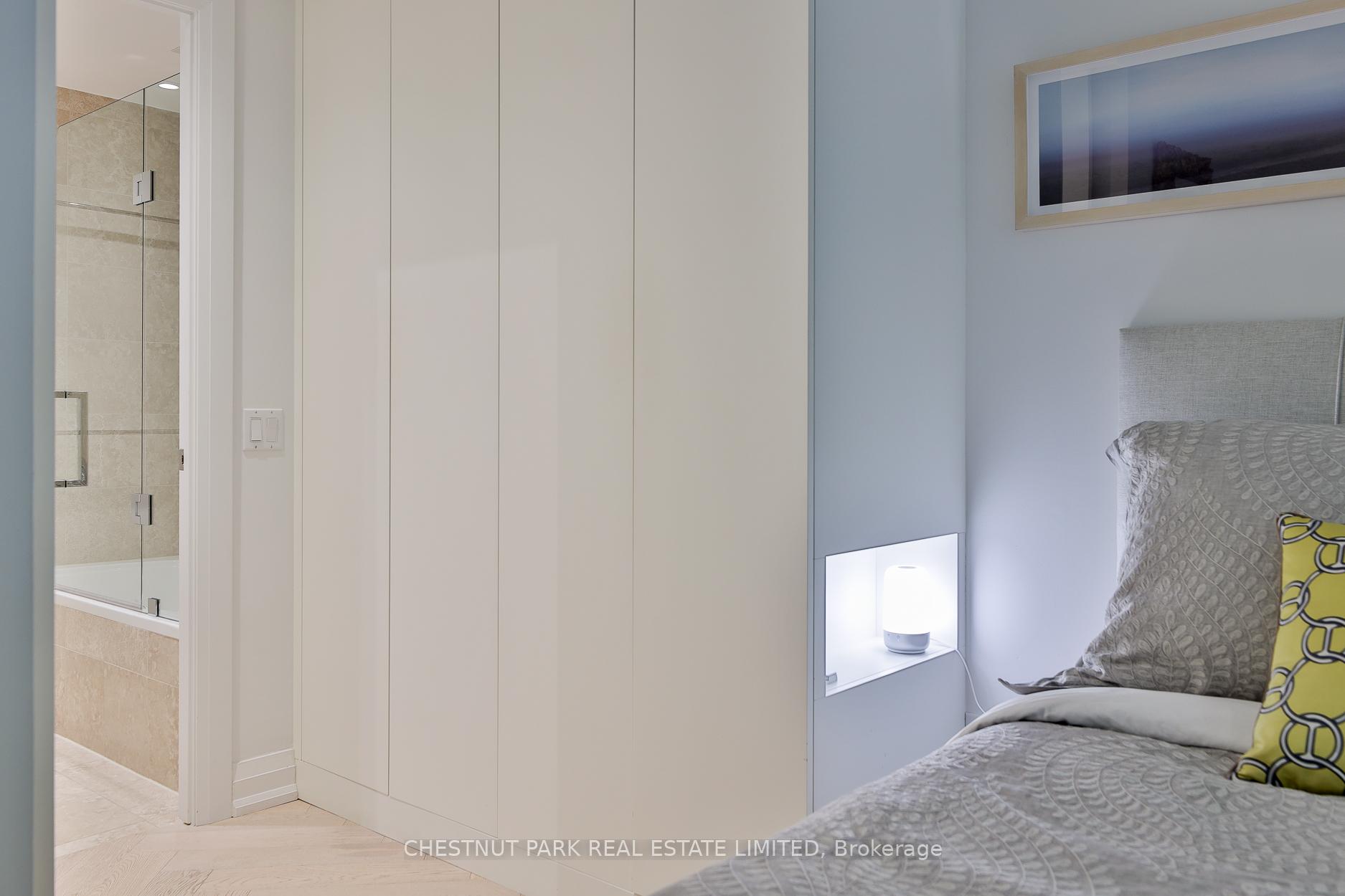 Photo 19 of Unit 201, 25 Scrivener Square, Toronto, Rosedale-Moore Park — HOMEH