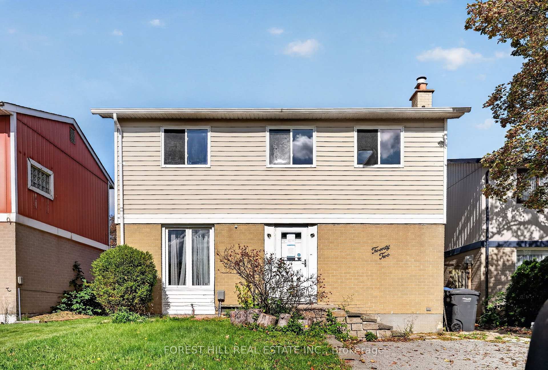 Photo 2 of 22 Grand Valley Drive, Brampton, Northgate — HOMEH