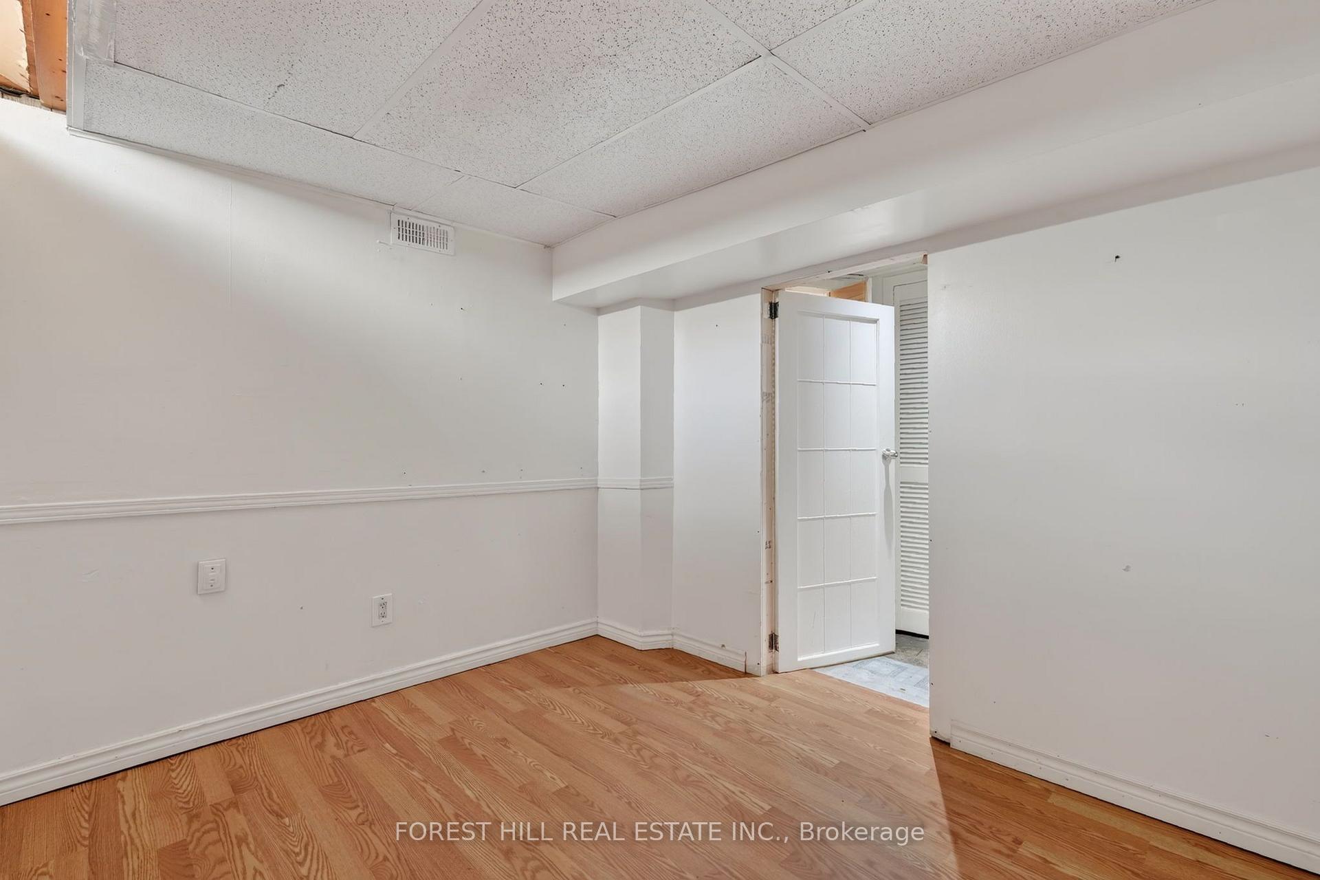 Photo 24 of 22 Grand Valley Drive, Brampton, Northgate — HOMEH
