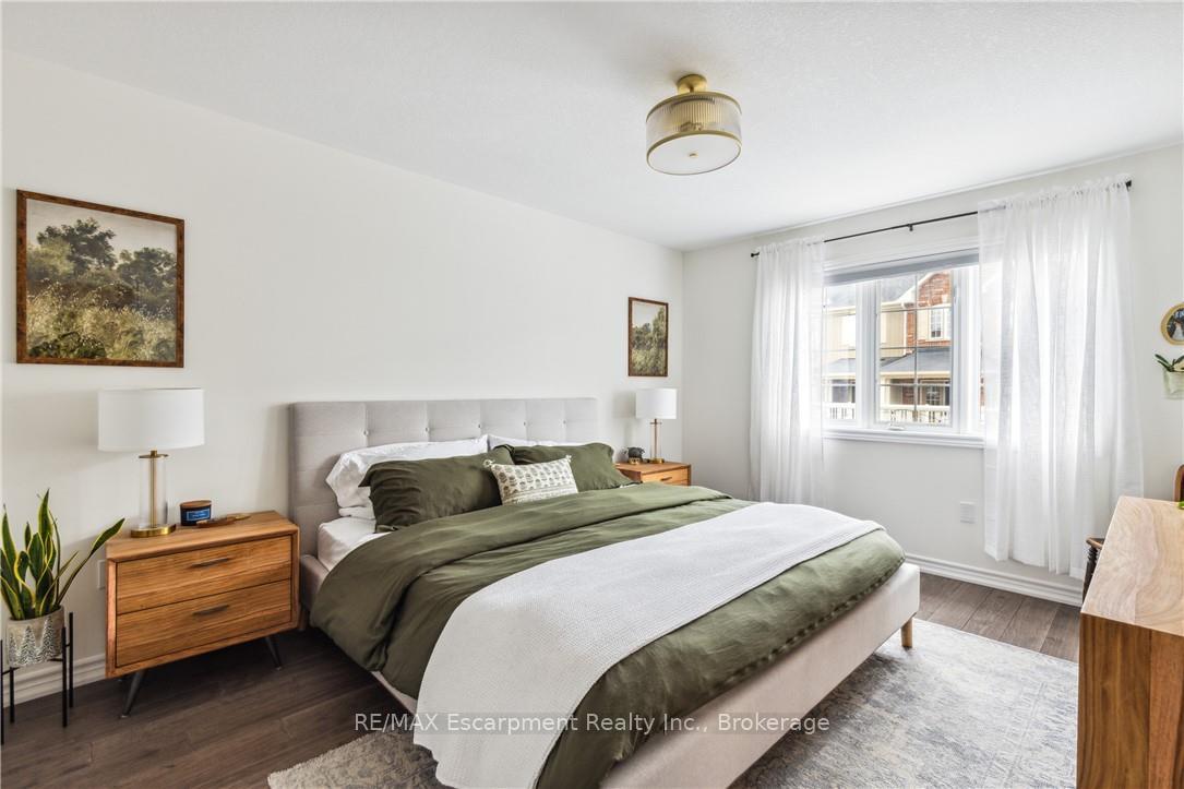 Photo 9 of Unit 31, 54 Nisbet Boulevard, Hamilton, Waterdown — HOMEH