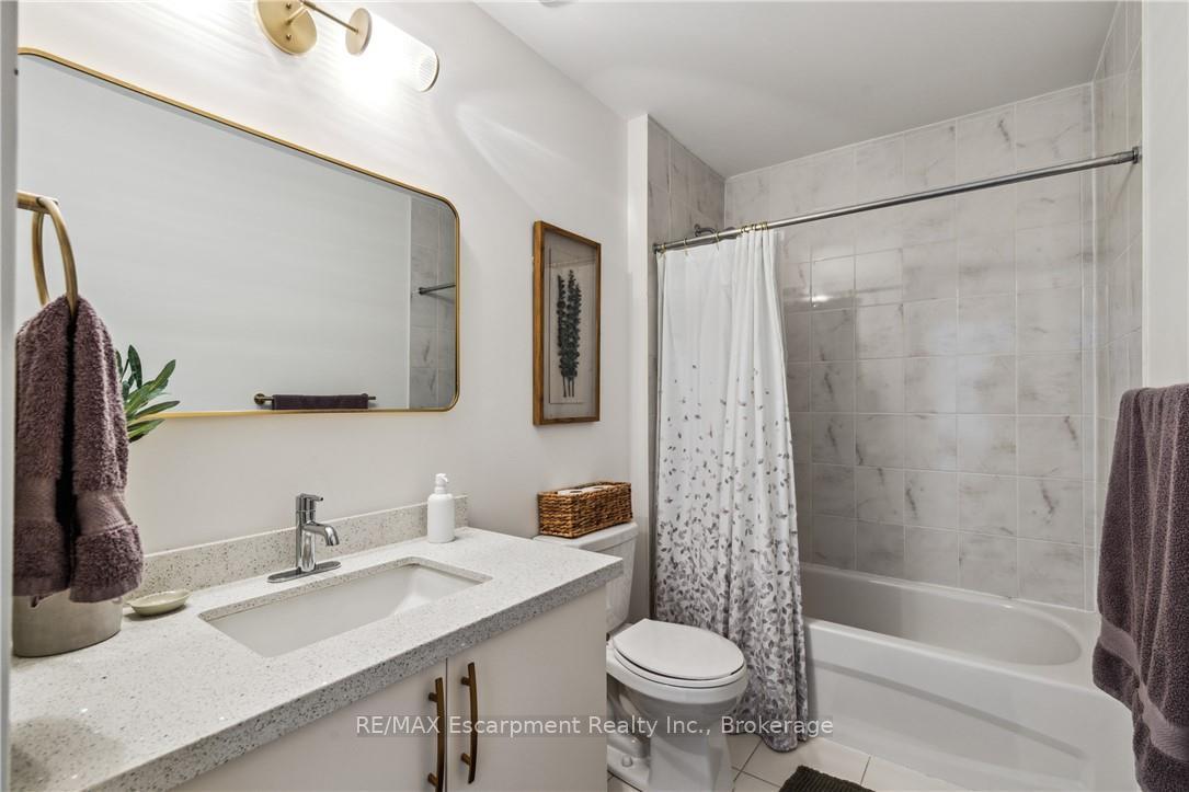 Photo 13 of Unit 31, 54 Nisbet Boulevard, Hamilton, Waterdown — HOMEH