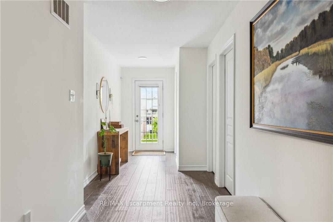 Photo 16 of Unit 31, 54 Nisbet Boulevard, Hamilton, Waterdown — HOMEH