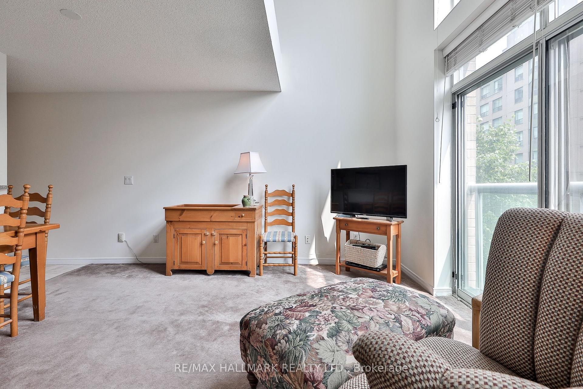 Photo 11 of Unit 528, 109 Front Street E, Toronto, Waterfront Communities — HOMEH