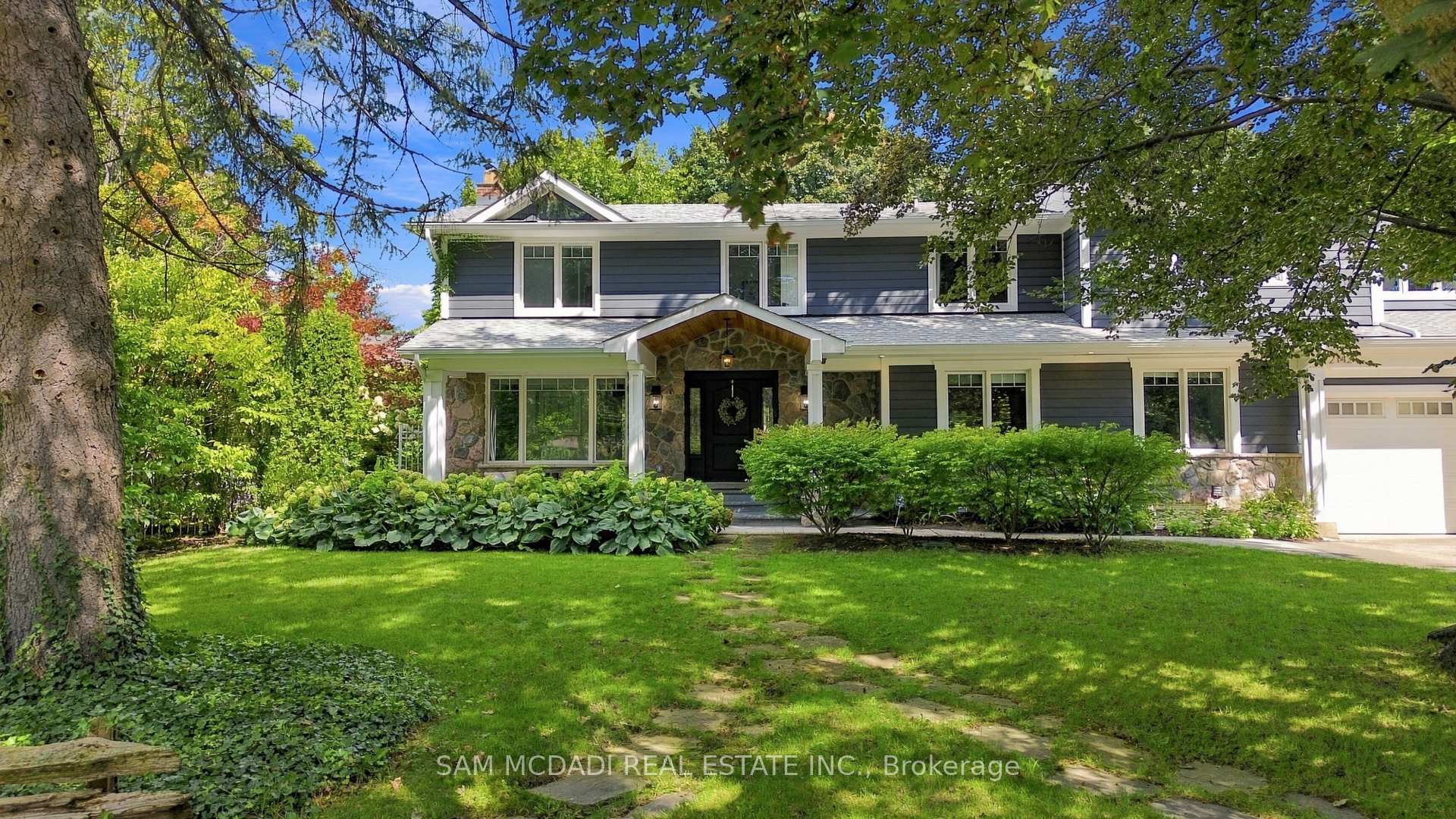 Photo 2 of 2142 Obeck Crescent, Mississauga, Sheridan — HOMEH