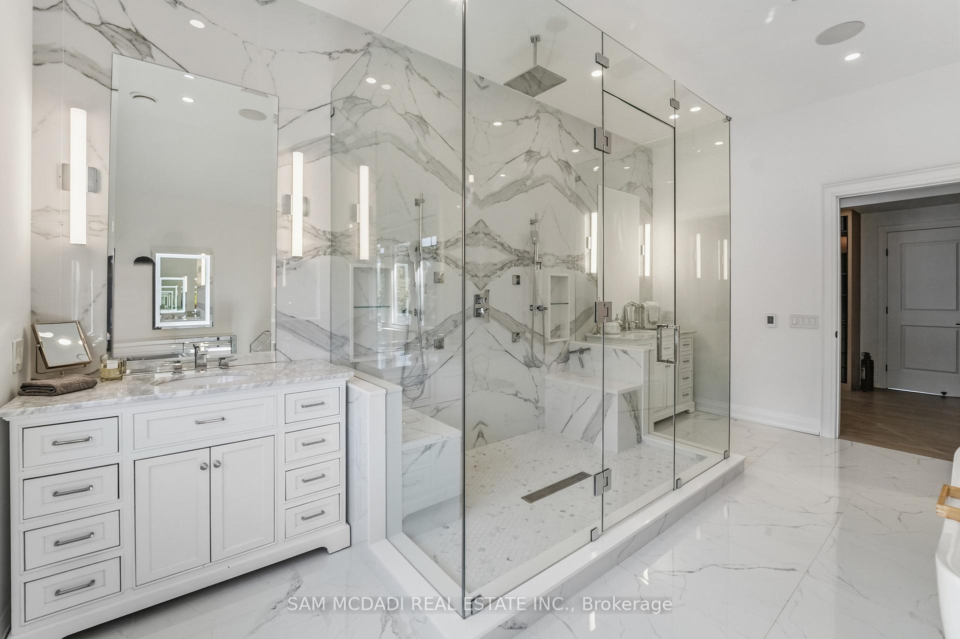 Photo 25 of 2142 Obeck Crescent, Mississauga, Sheridan — HOMEH