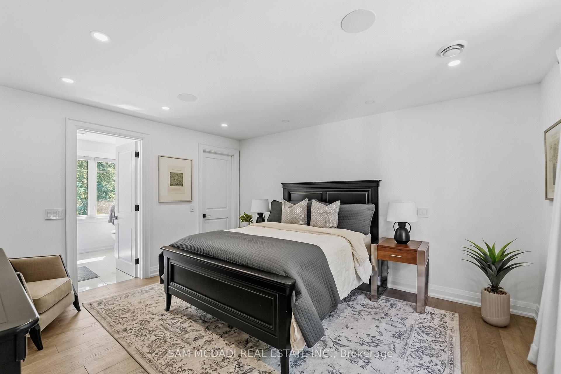 Photo 29 of 2142 Obeck Crescent, Mississauga, Sheridan — HOMEH