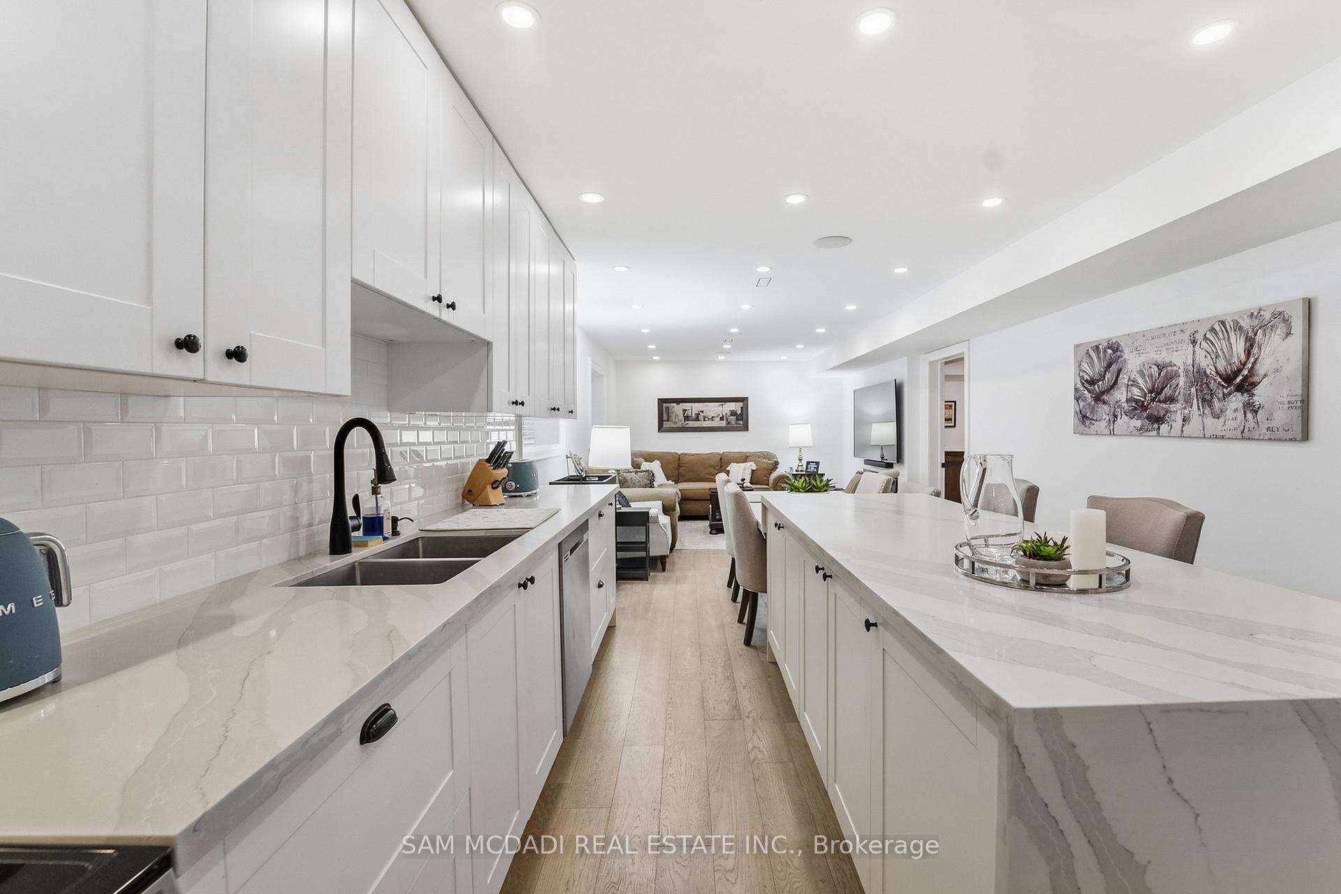 Photo 37 of 2142 Obeck Crescent, Mississauga, Sheridan — HOMEH