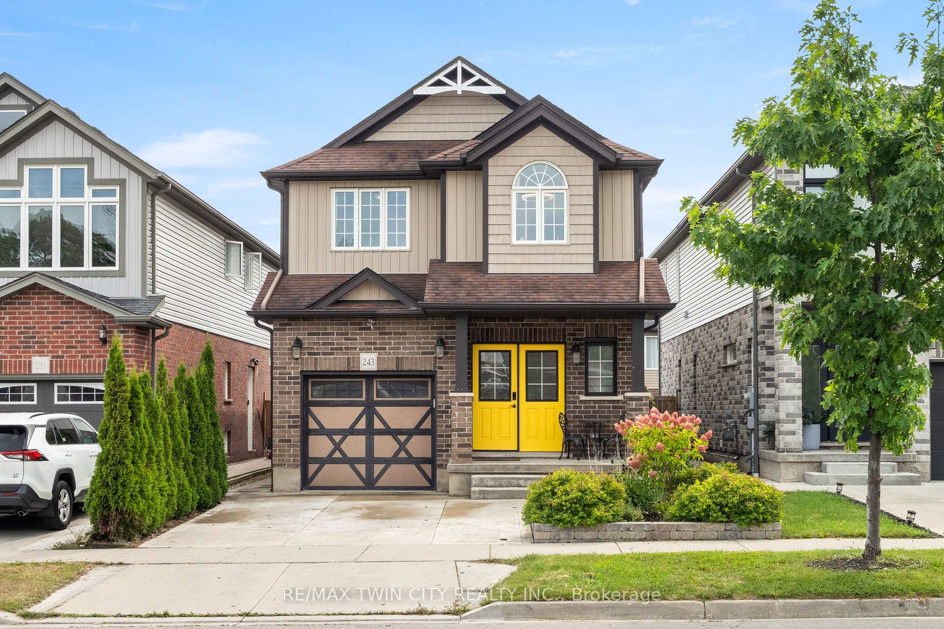 Photo 1 of 243 Moorlands Crescent, Kitchener, Doon South — HOMEH