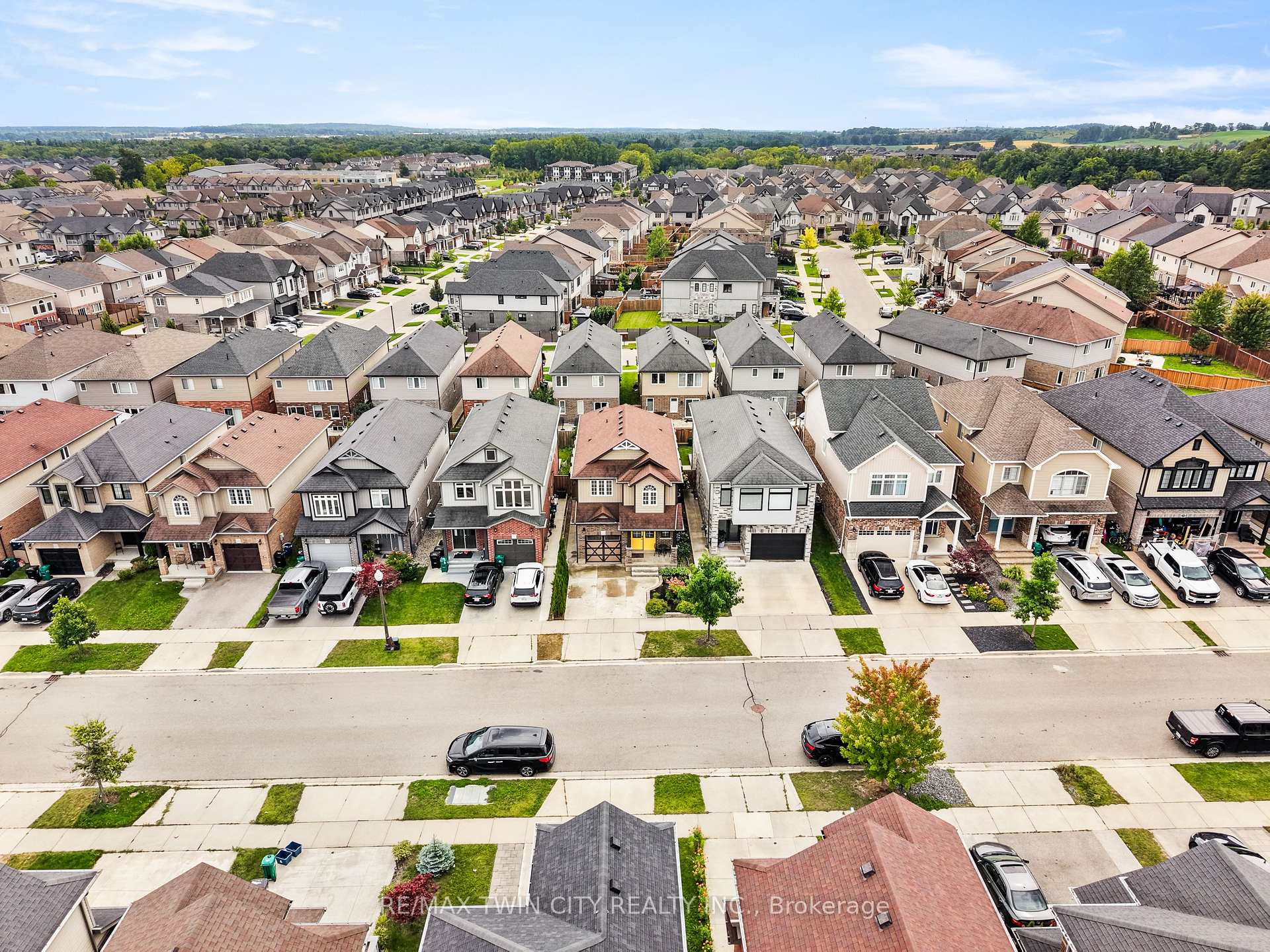 Photo 45 of 243 Moorlands Crescent, Kitchener, Doon South — HOMEH