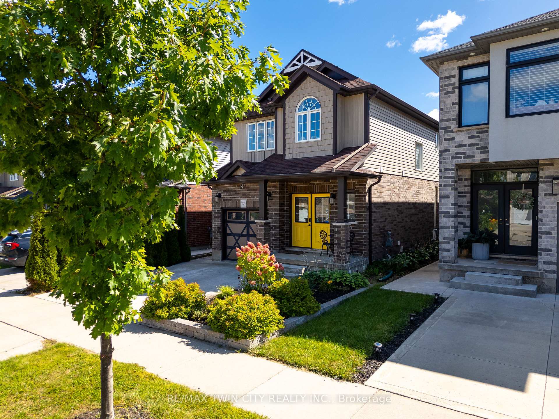 Photo 47 of 243 Moorlands Crescent, Kitchener, Doon South — HOMEH