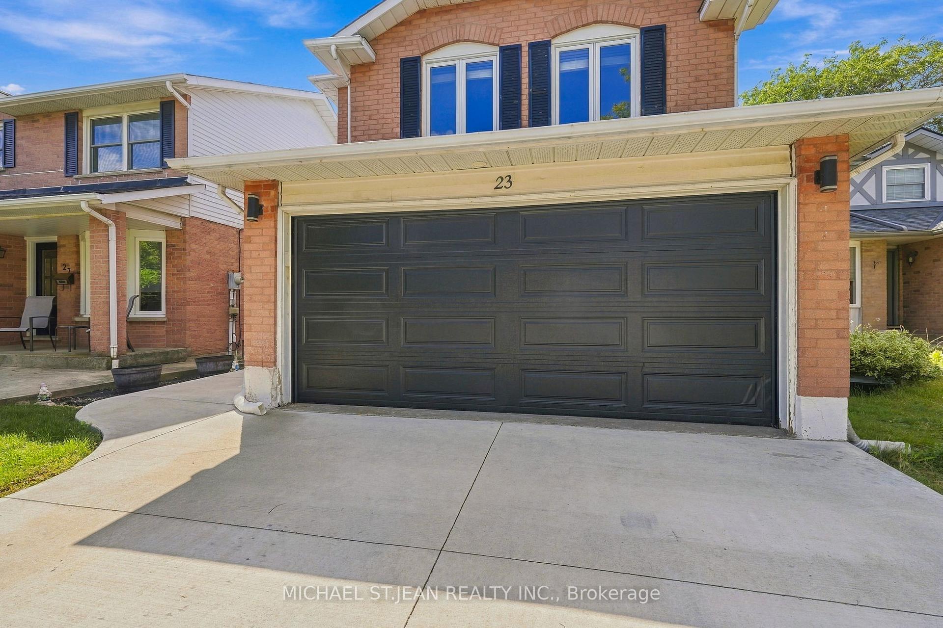 Photo 4 of 23 Desantis Court, Hamilton, Rushdale — HOMEH