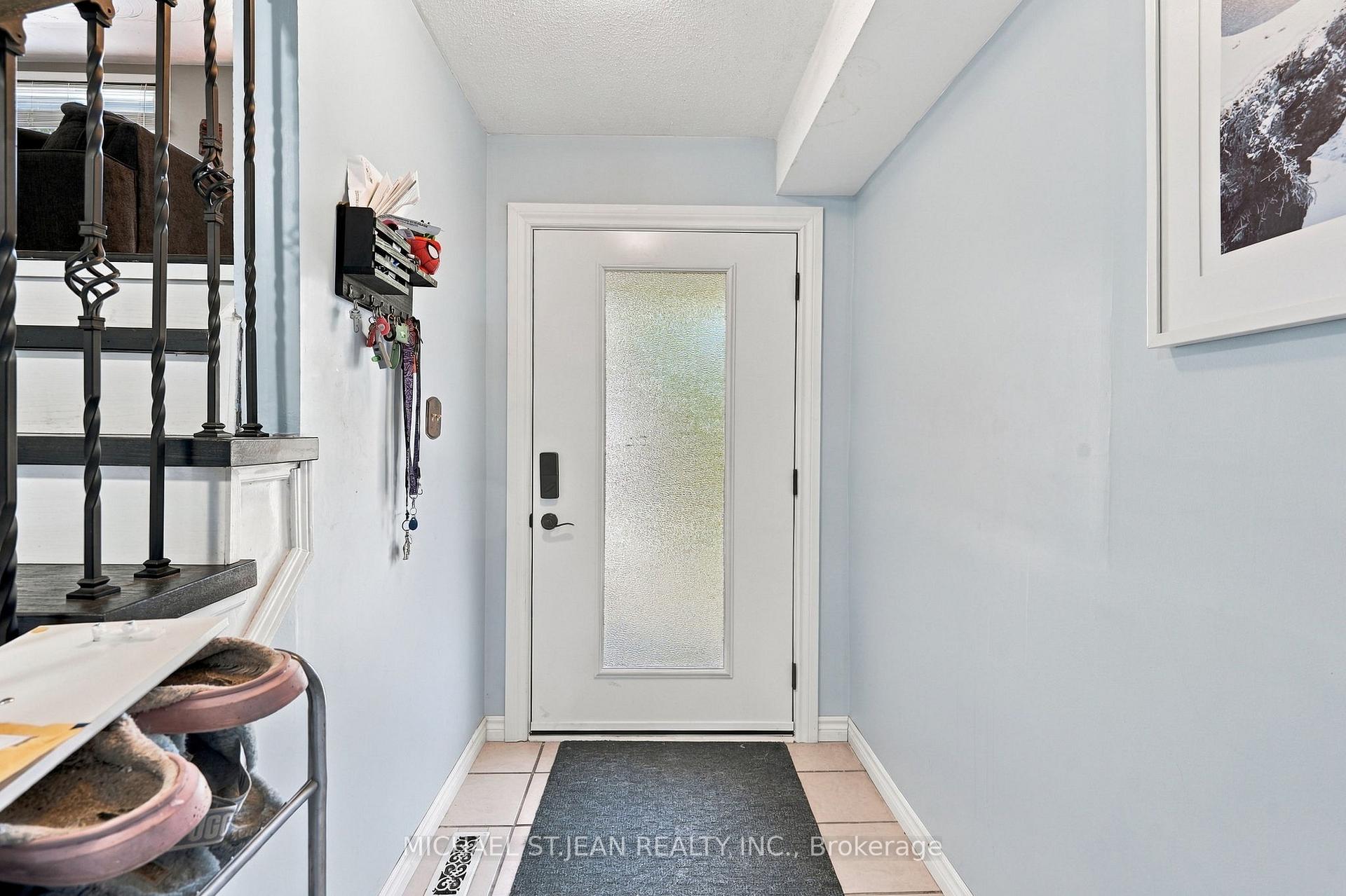 Photo 6 of 23 Desantis Court, Hamilton, Rushdale — HOMEH