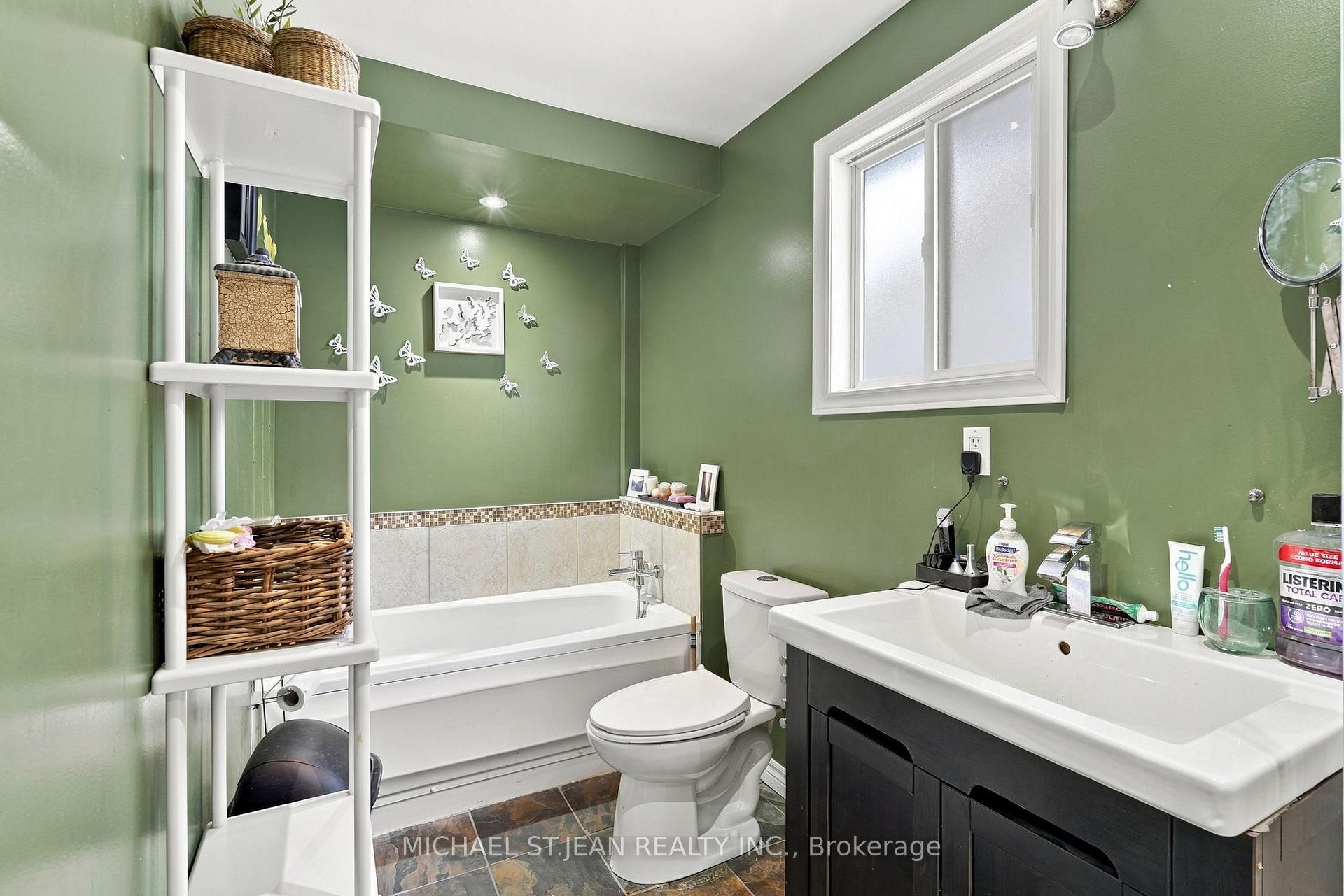 Photo 29 of 23 Desantis Court, Hamilton, Rushdale — HOMEH