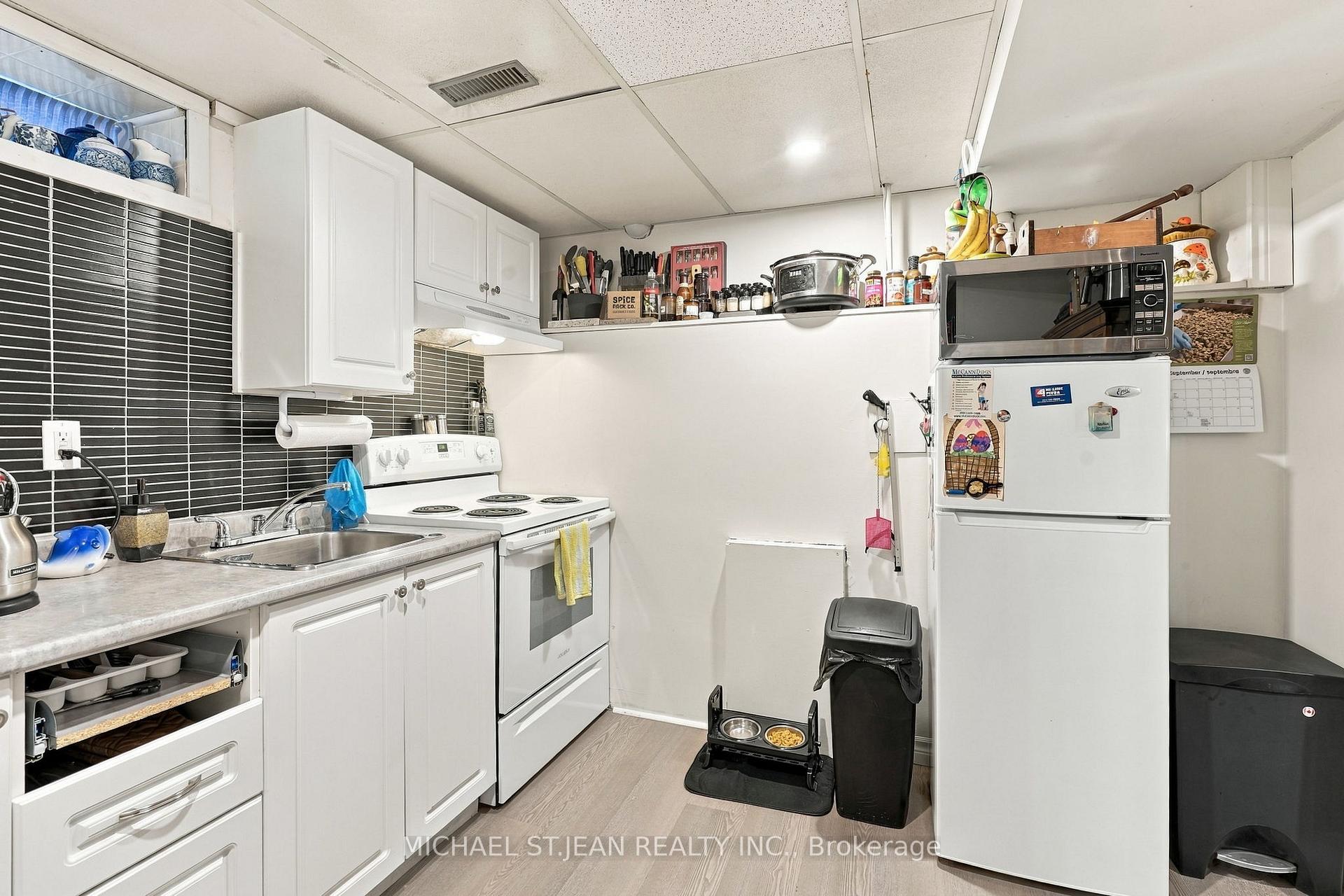 Photo 35 of 23 Desantis Court, Hamilton, Rushdale — HOMEH