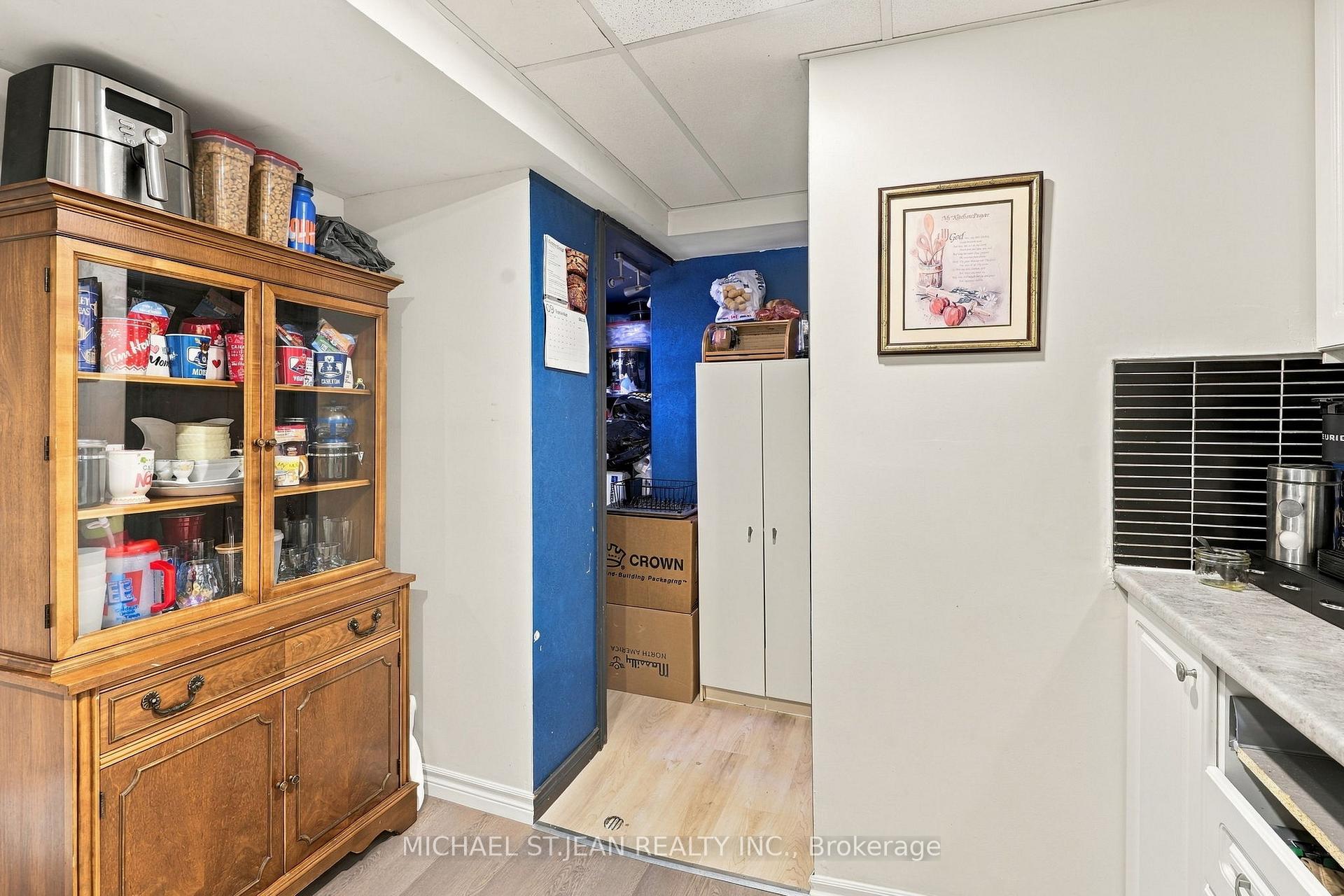 Photo 37 of 23 Desantis Court, Hamilton, Rushdale — HOMEH