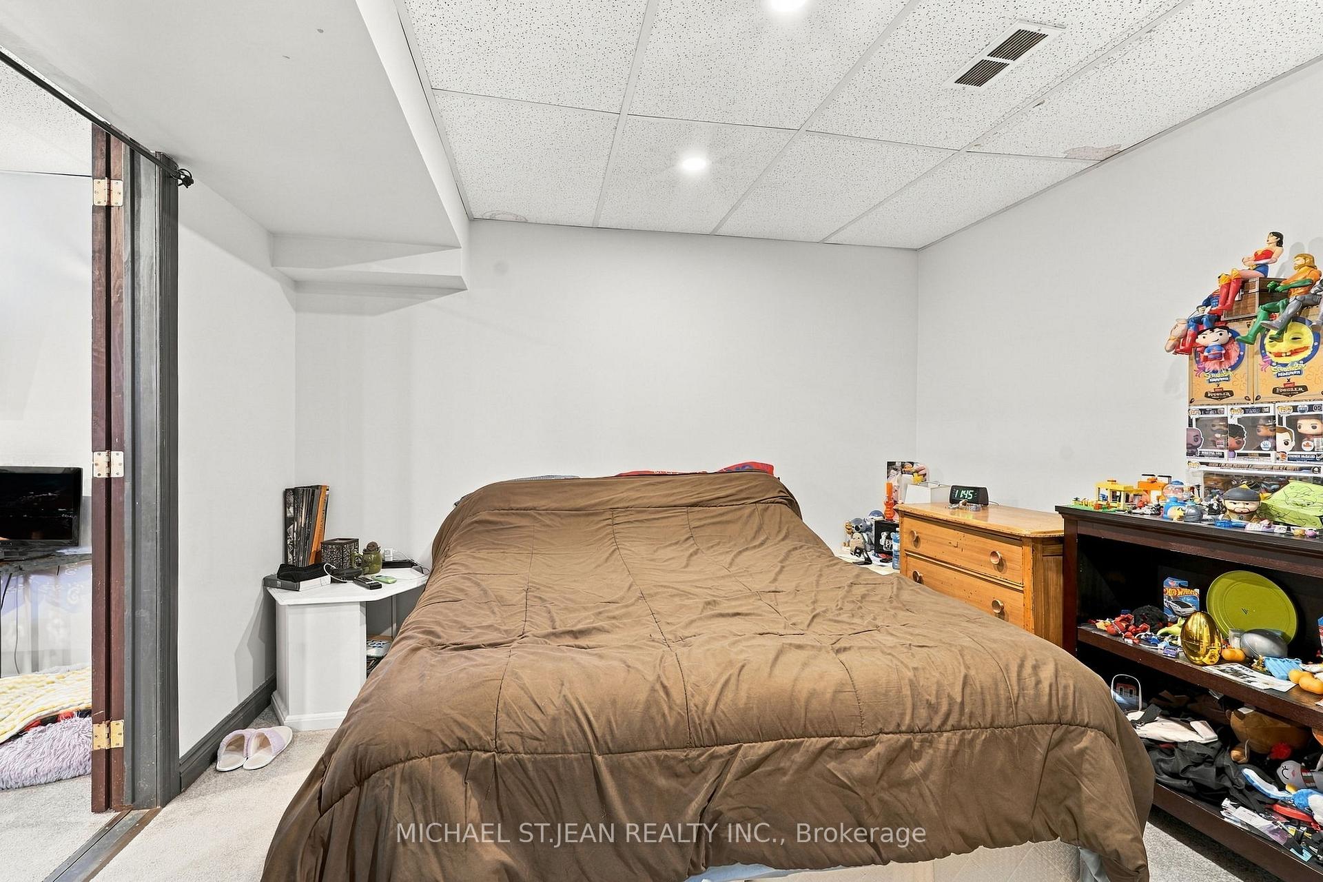 Photo 40 of 23 Desantis Court, Hamilton, Rushdale — HOMEH
